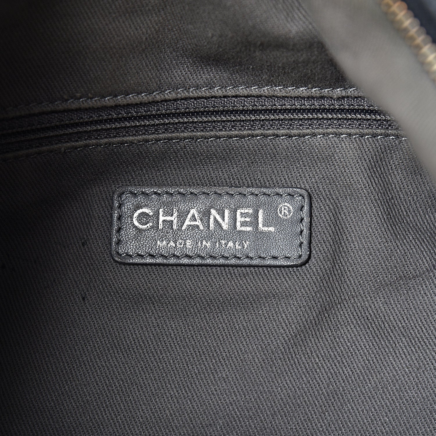 Chanel Iridescent Calfskin Coco Daily Hobo Black 6 of 18