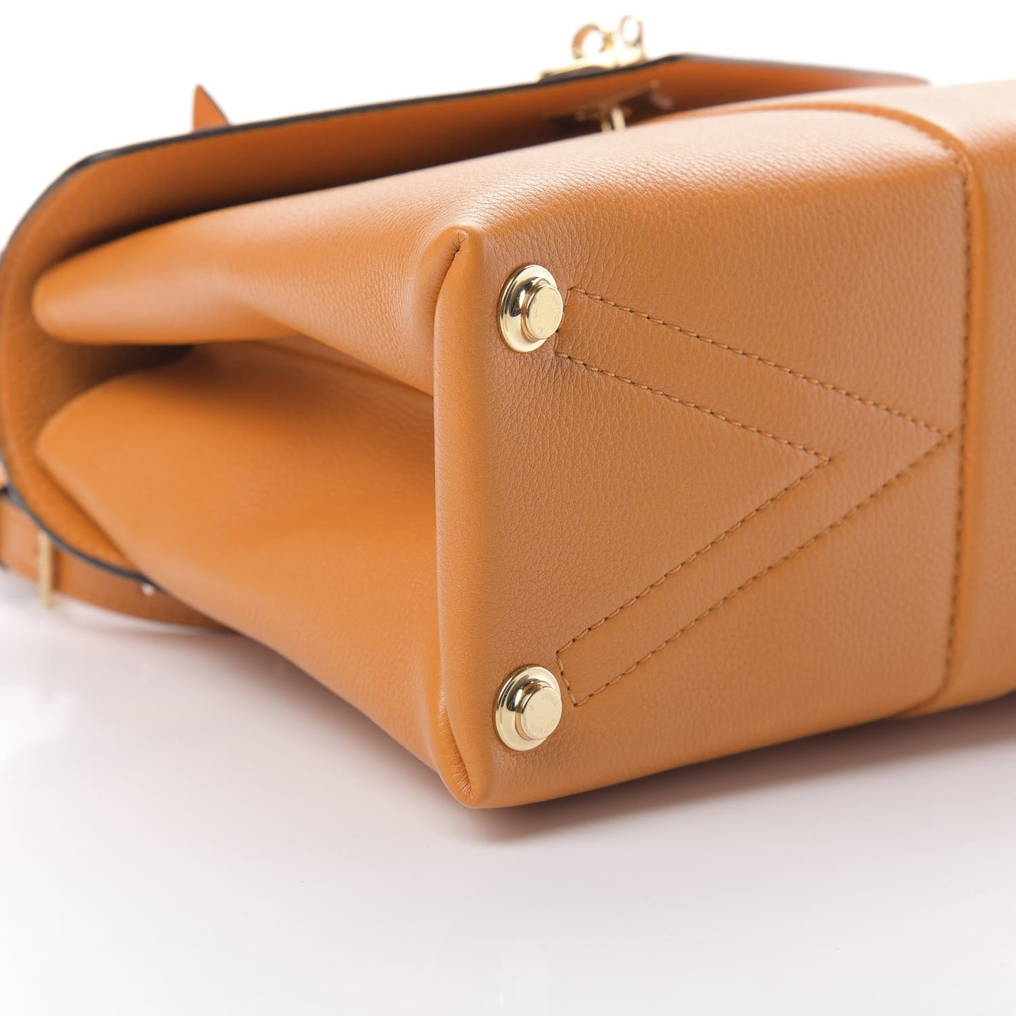 Grained Smooth Calfskin Rose Des Vents PM Amaretto