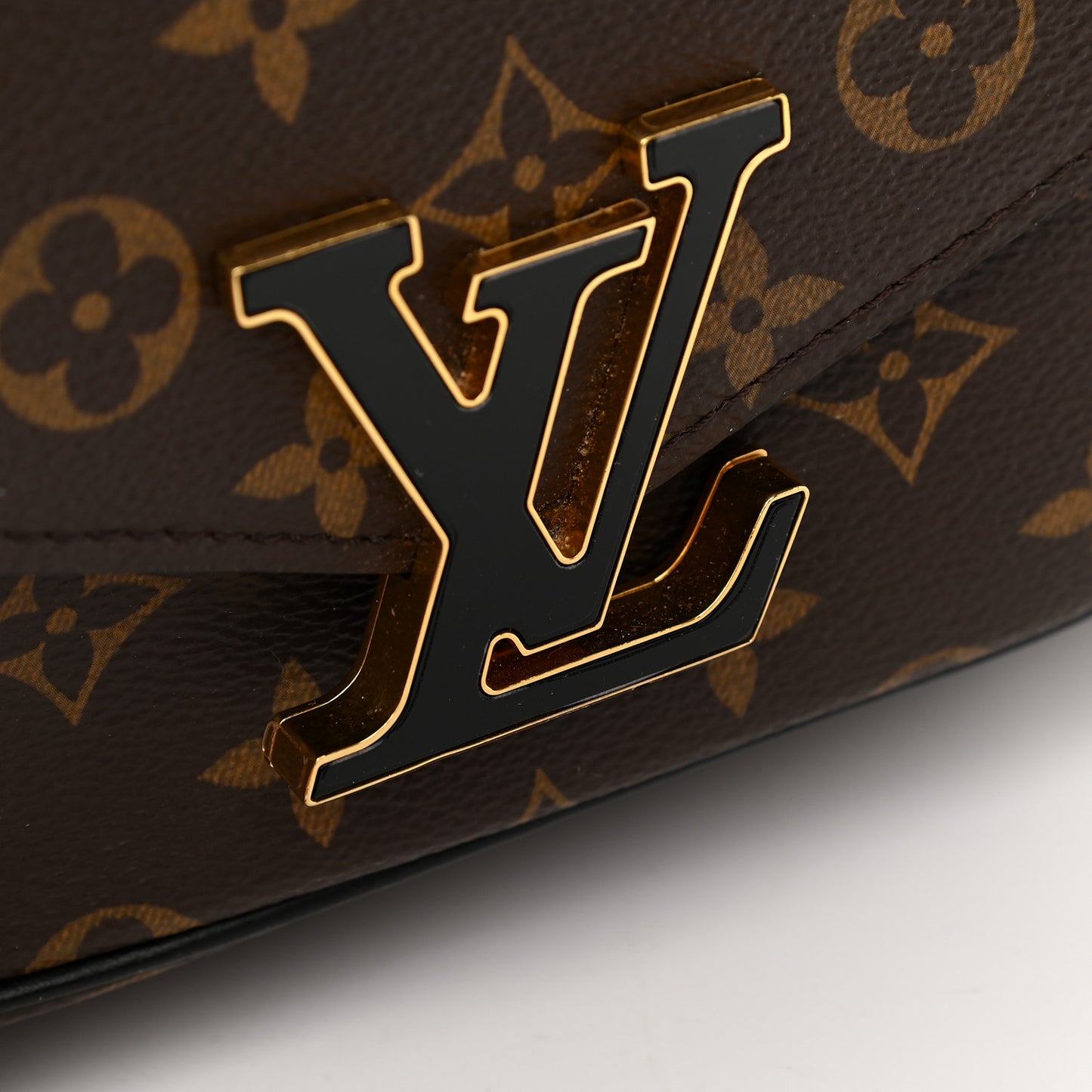 Monogram Passy