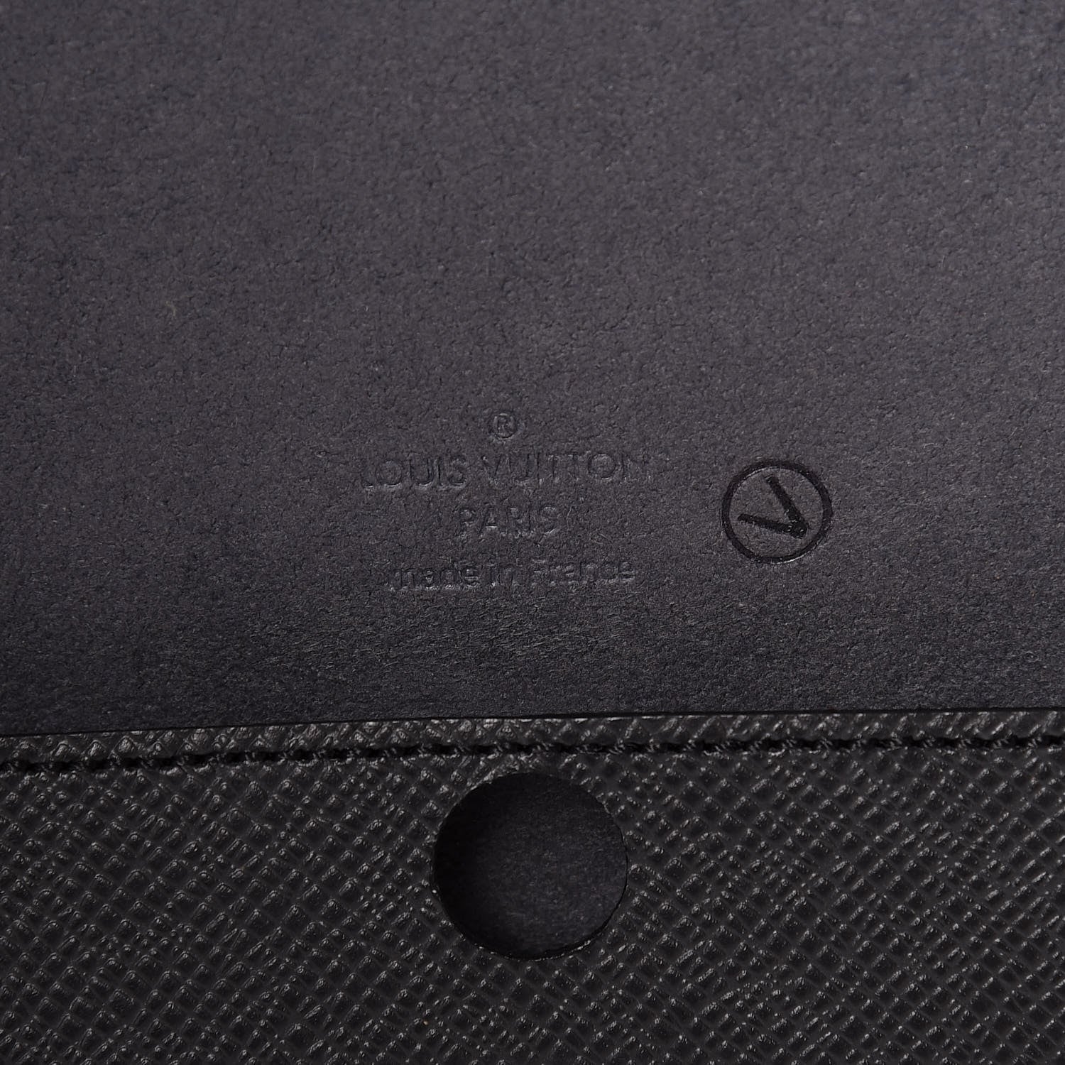 Louis Vuitton Taiga iPad Case Black 6 of 13