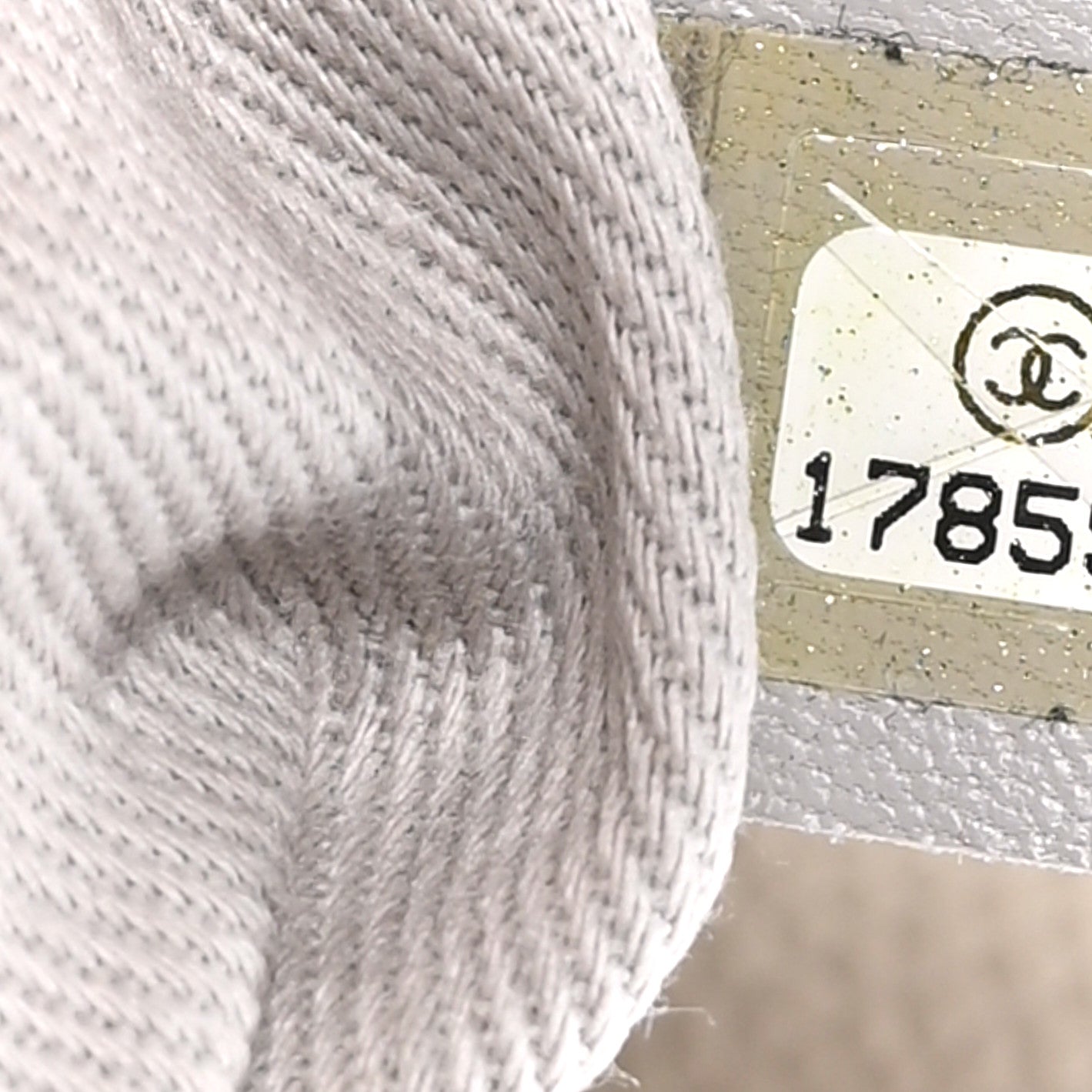 Chanel Caviar Quilted Easy Zip Tote White 7 of 9