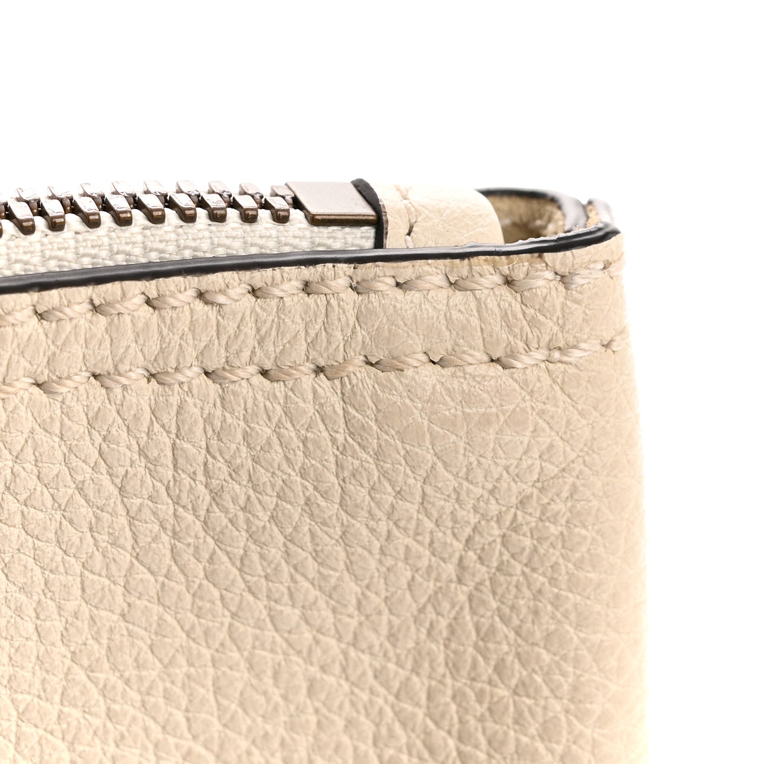 Gucci Pebbled Calfskin Medium Logo Portfolio Clutch White 8 of 10