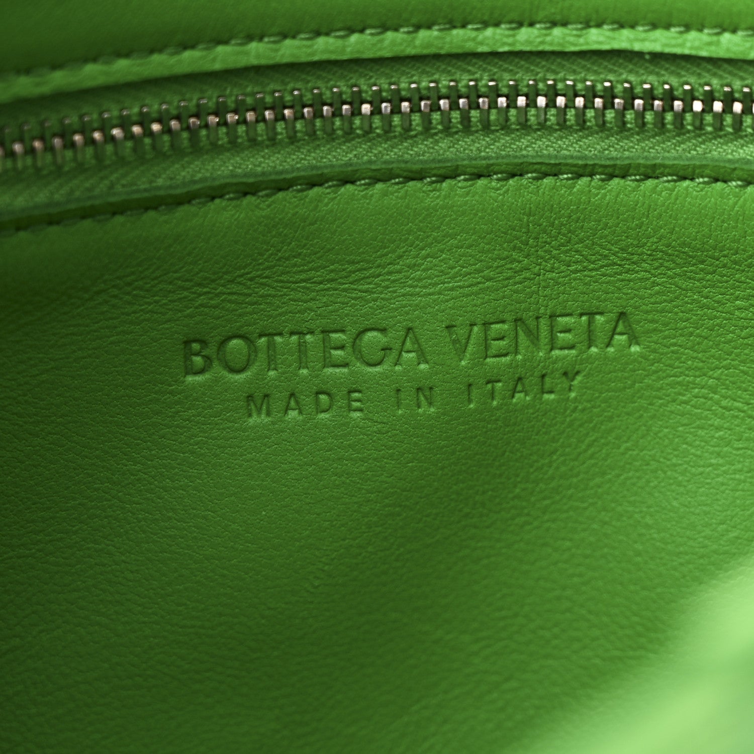 Bottega Veneta Lambskin Maxi Intrecciato Cassette Crossbody Bag Parakeet 5 of 9
