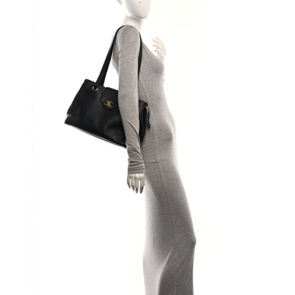 Chanel Grained Calfskin Shopping Tote Black 2 of 10
