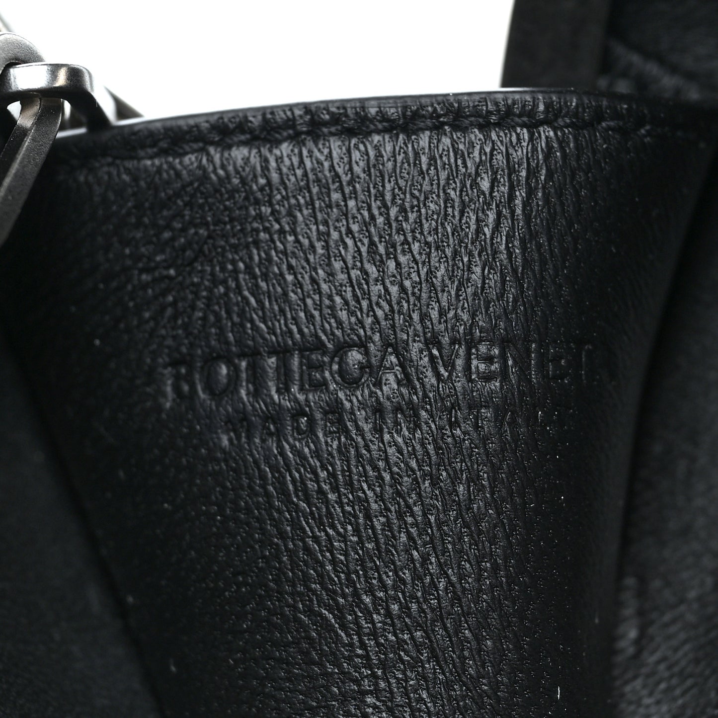 Pebble Rock Mini Chain Clutch Grey