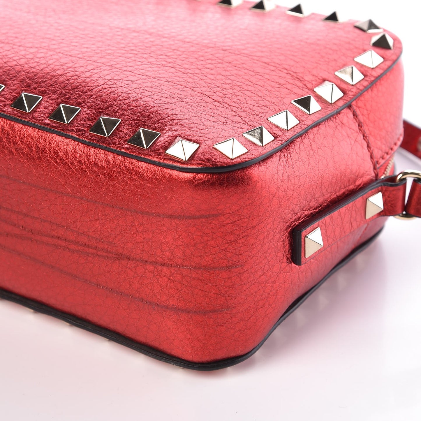 Metallic Pebbled Calfskin Rockstud Camera Crossbody Bag Rosso Valentino