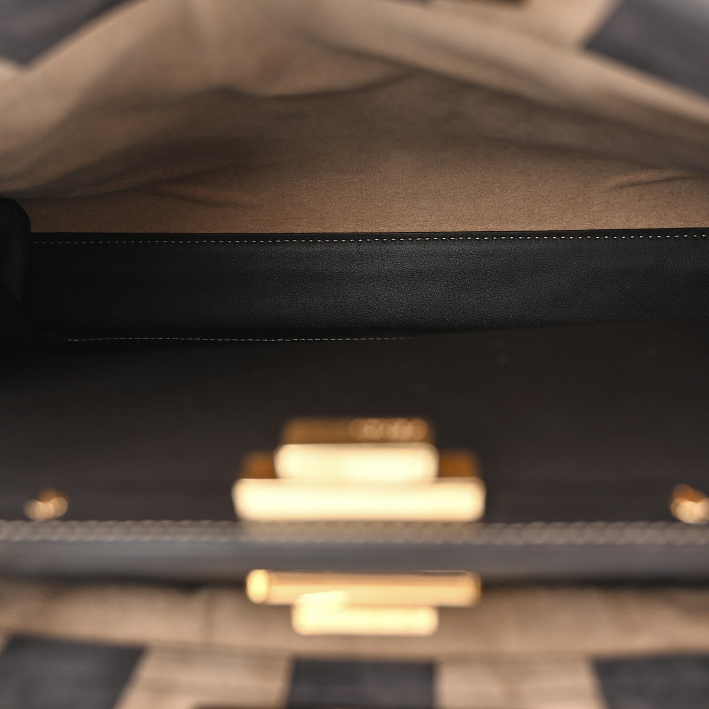 Vitello Nabuk Seta Pequin Medium Peekaboo Iconic Satchel Tobacco Moro Ebano