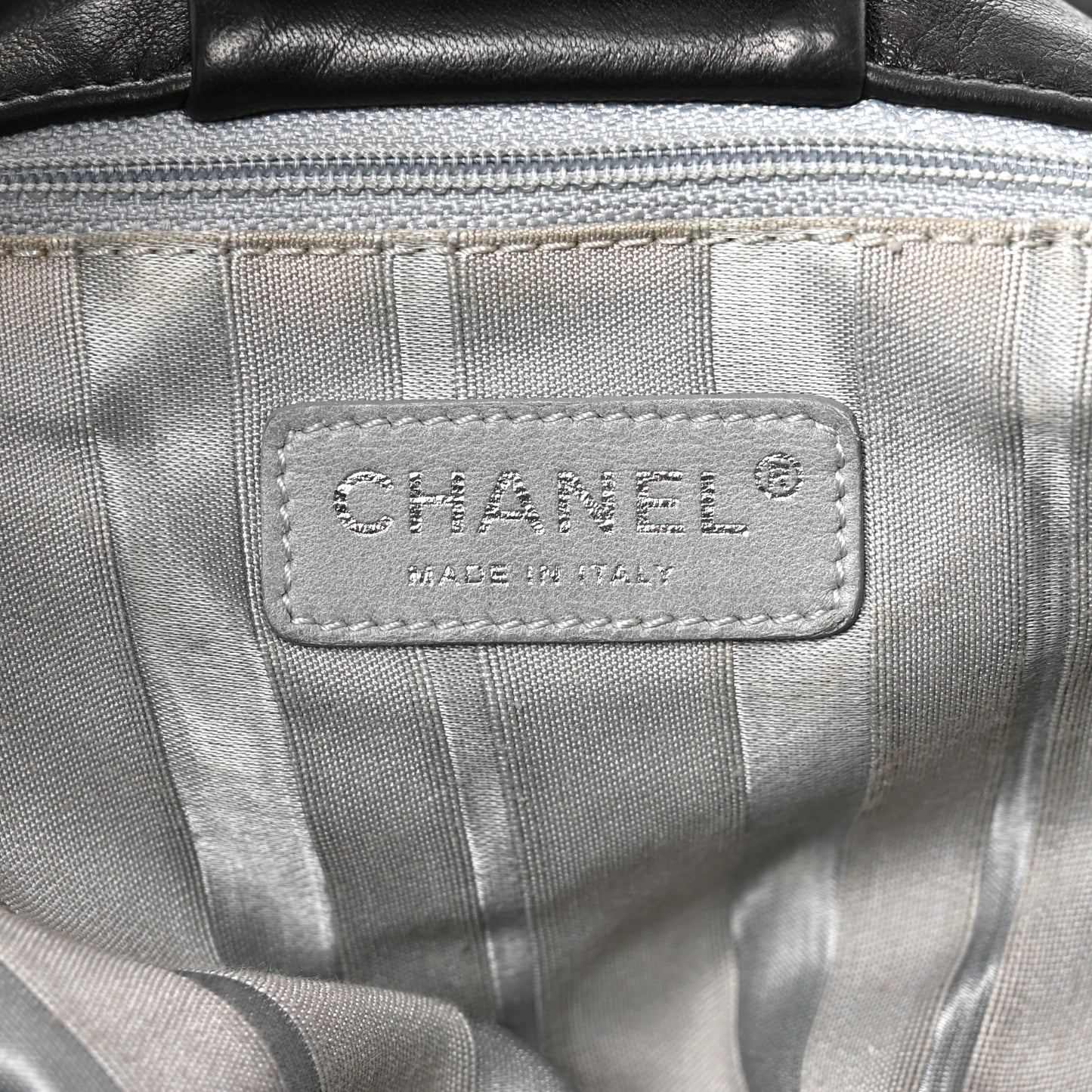 Lambskin CC Disc Accordion Flap Black