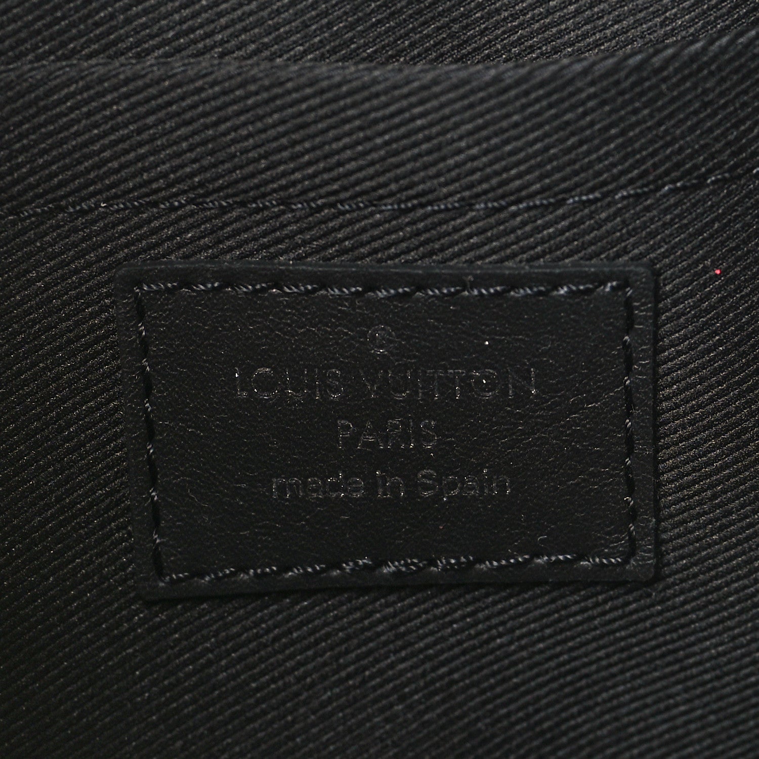 Louis Vuitton Taurillon Shadow Belt Bag 95 38 Black 5 of 8