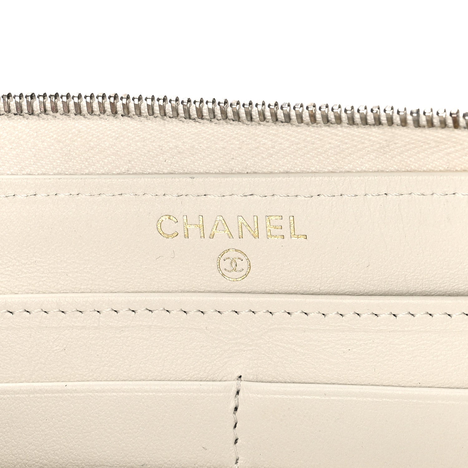 Chanel Caviar Quilted Large Gusset Zip Around Wallet White 7 of 20