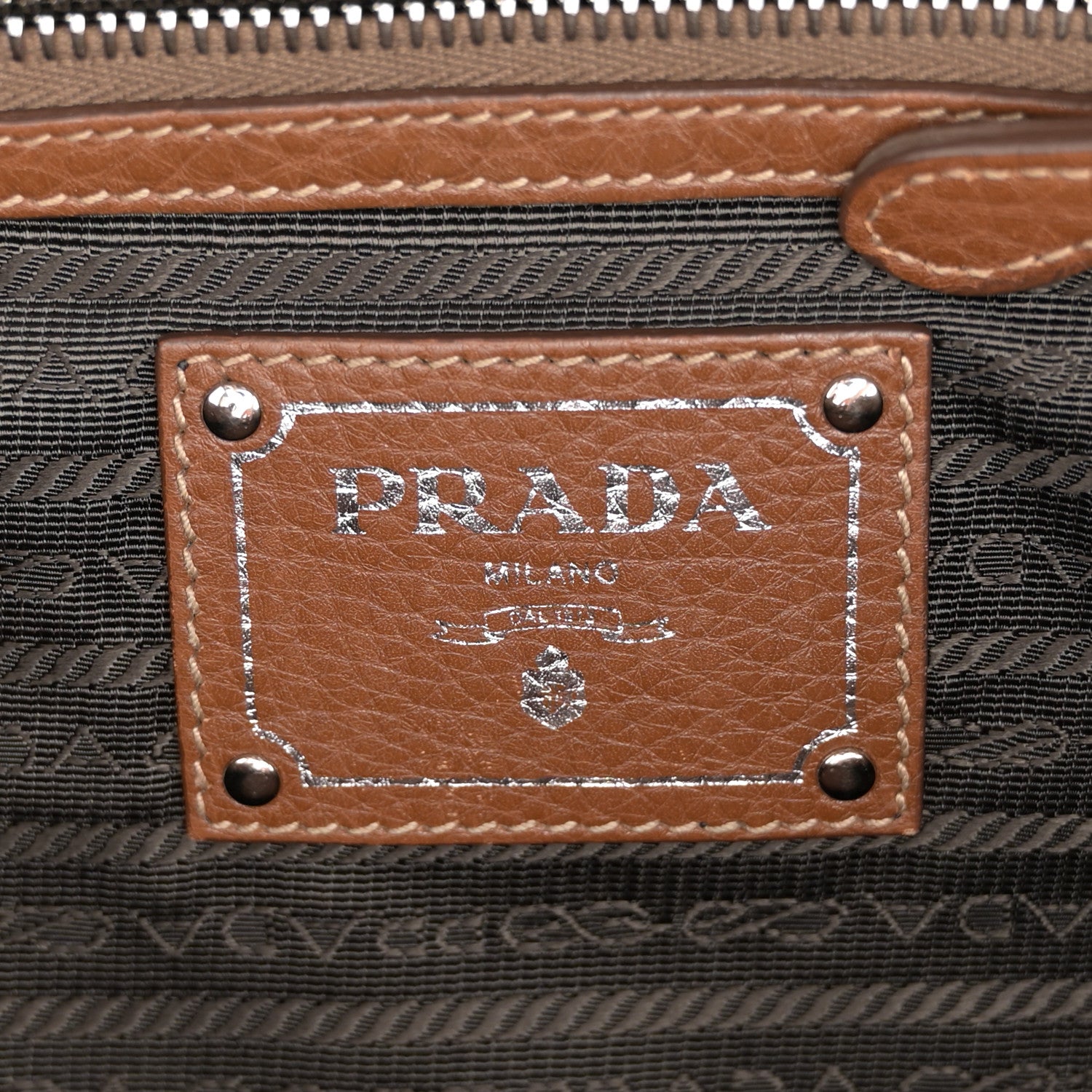 Prada Vitello Daino Tote Nocciolo 6 of 11
