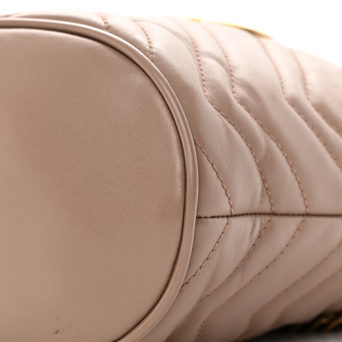 Calfskin Matelasse Mini GG Marmont 2.0 Bucket Bag Porcelain Rose