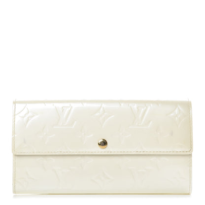 Louis Vuitton Vernis Sarah Wallet Perle 1 of 12