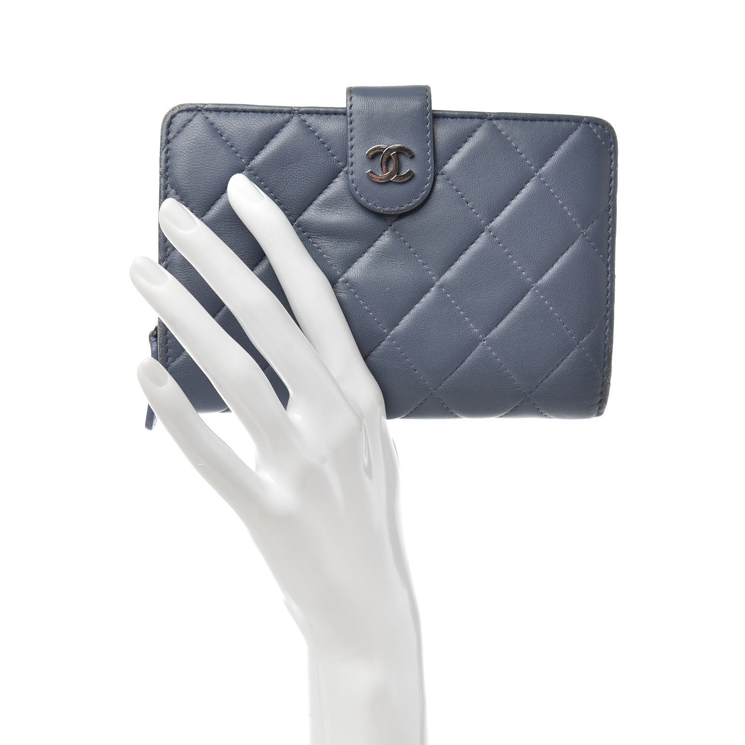 Chanel Lambskin Quilted Zipped Pocket Wallet Lavander 2 of 8