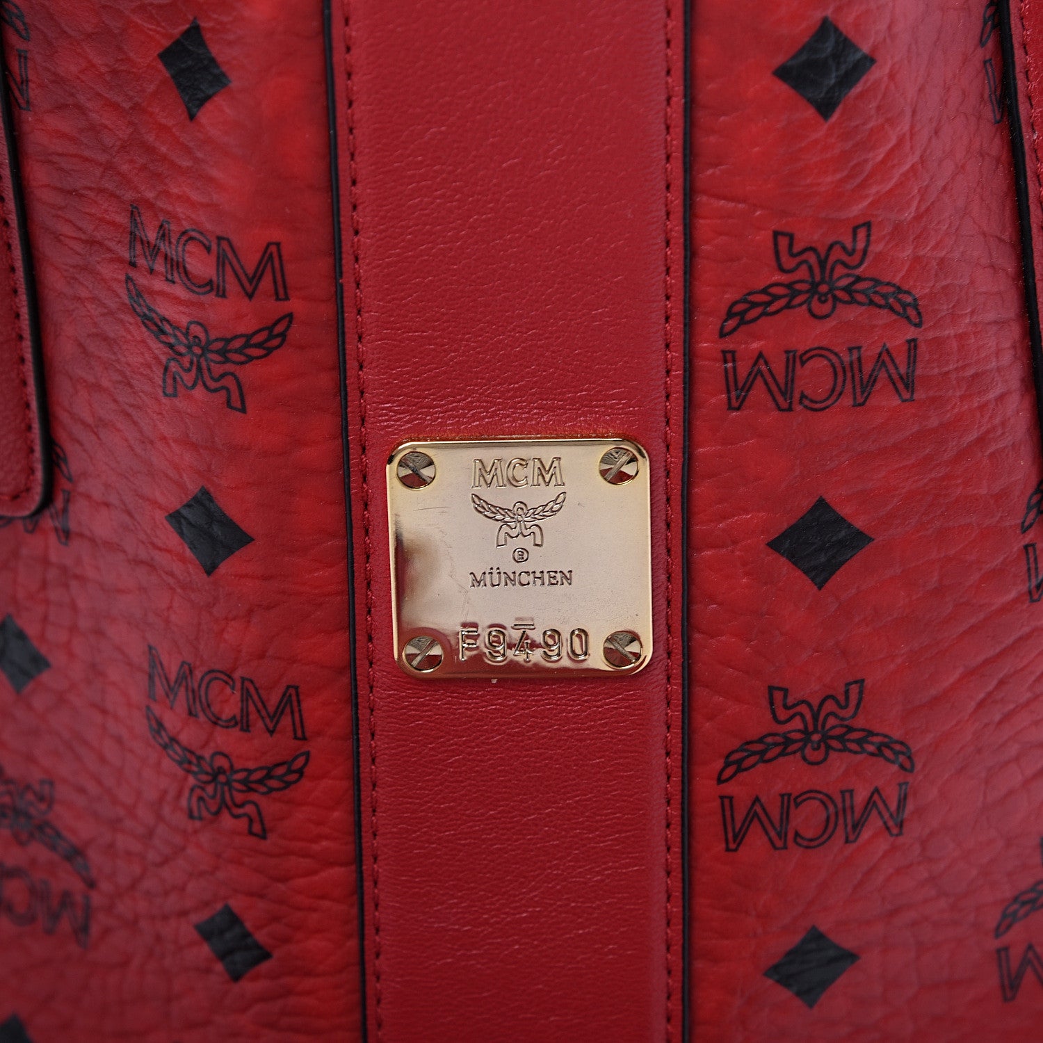 MCM Visetos Medium Liz Reversible Shopper Tote Ruby Red 9 of 19
