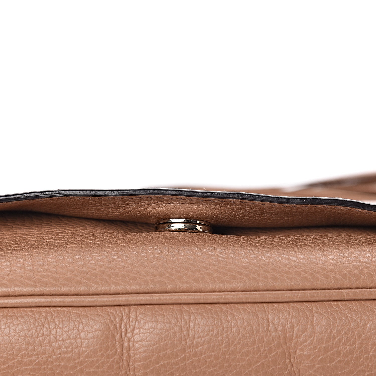 Gucci Pebbled Calfskin Medium Soho Flap Crossbody Camelia 12 of 22