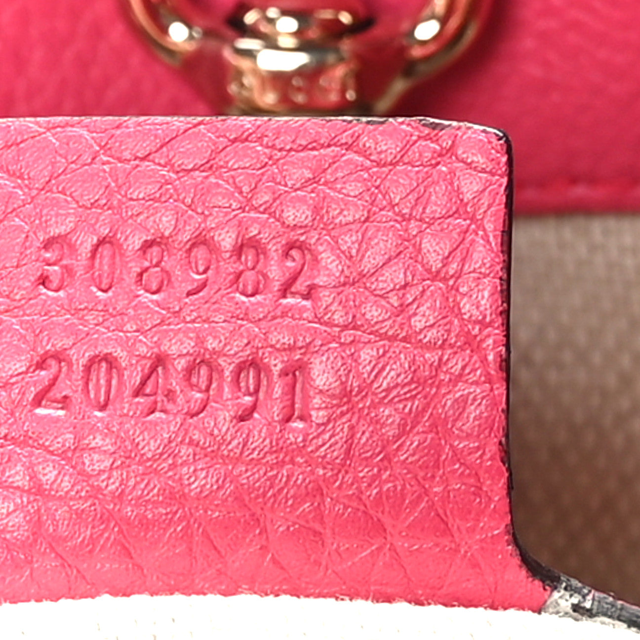 Pebbled Calfskin Medium Soho Chain Shoulder Bag Pink