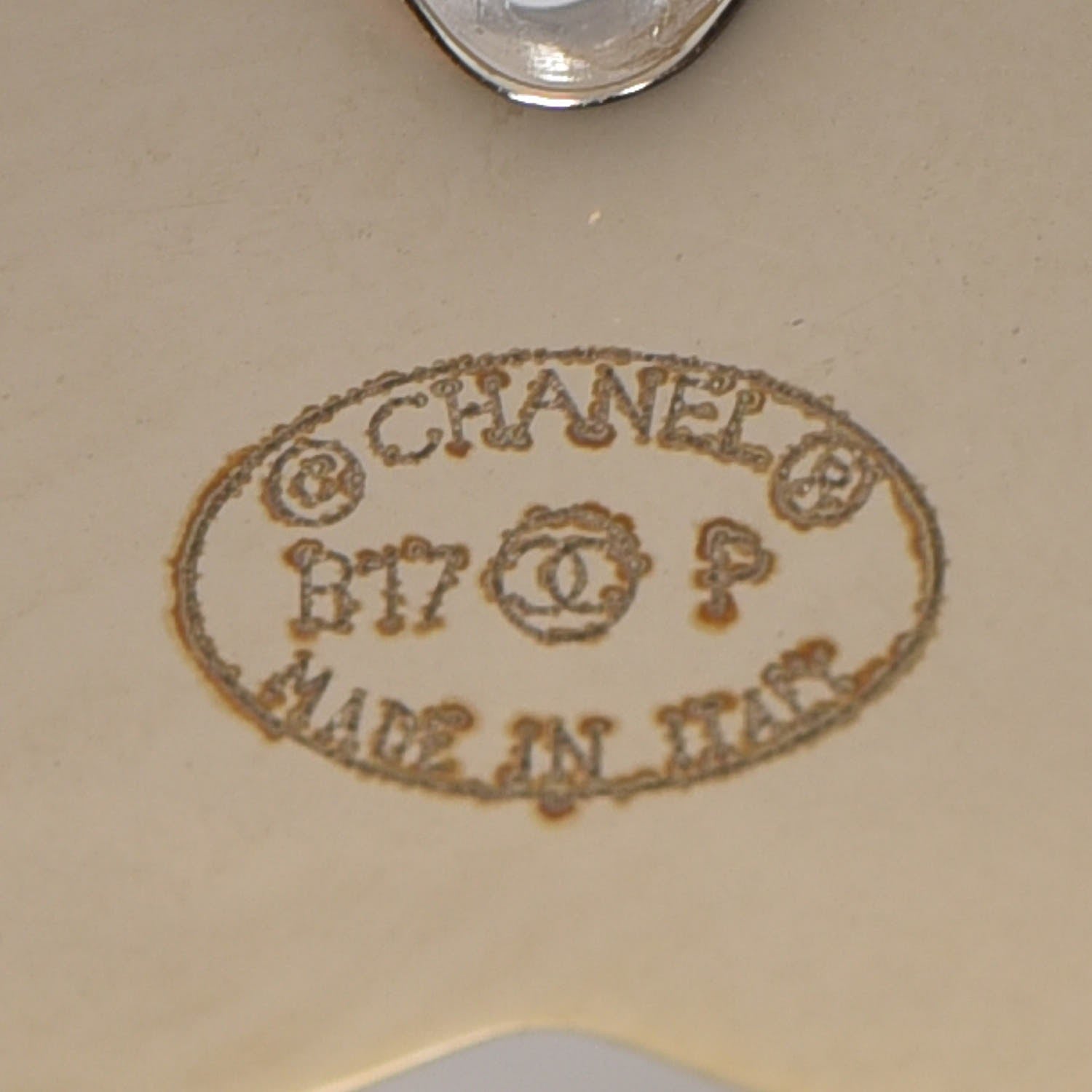 Chanel Metal CC Brooch Gold 4 of 5