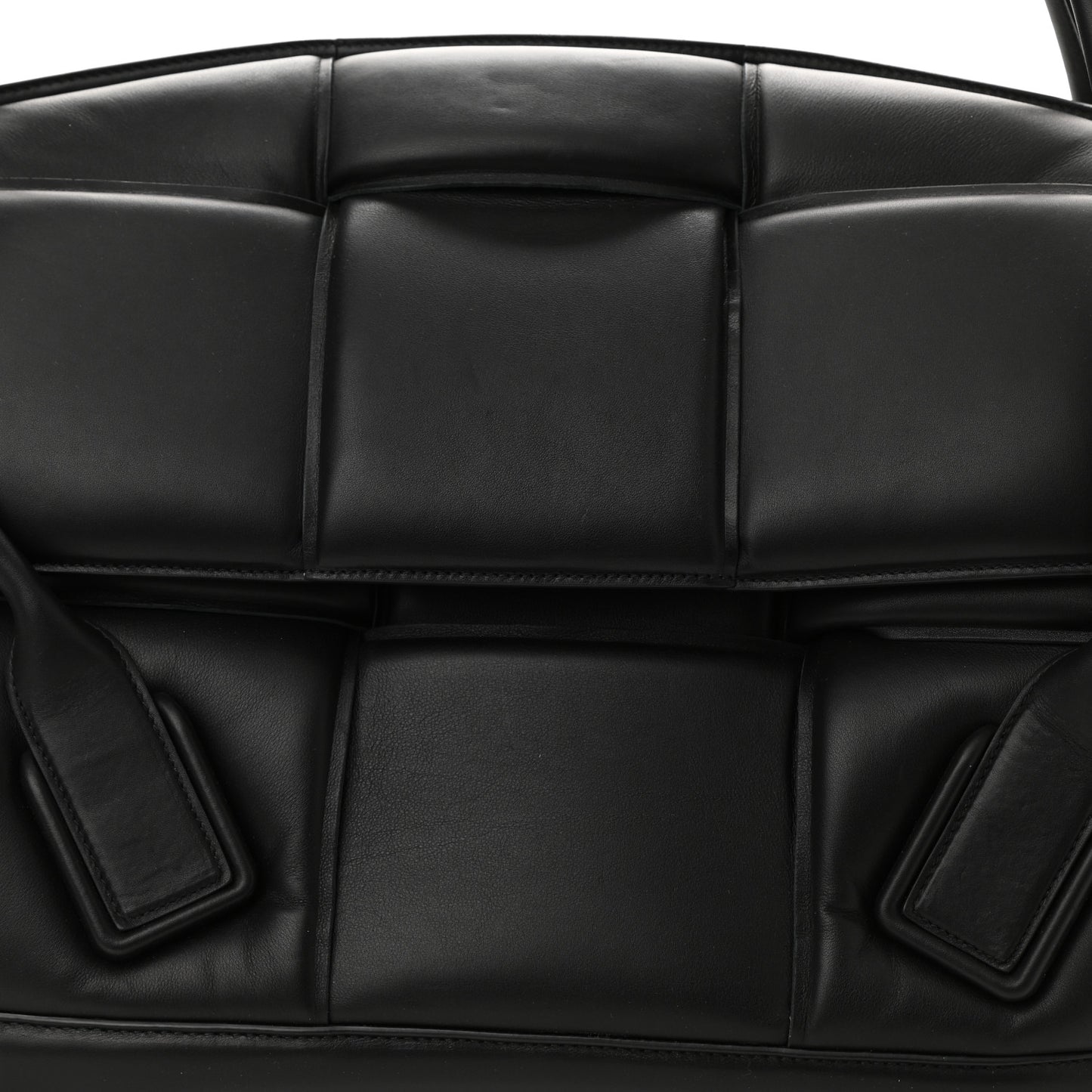 Nappa Maxi Intrecciato Padded Large Arco Black