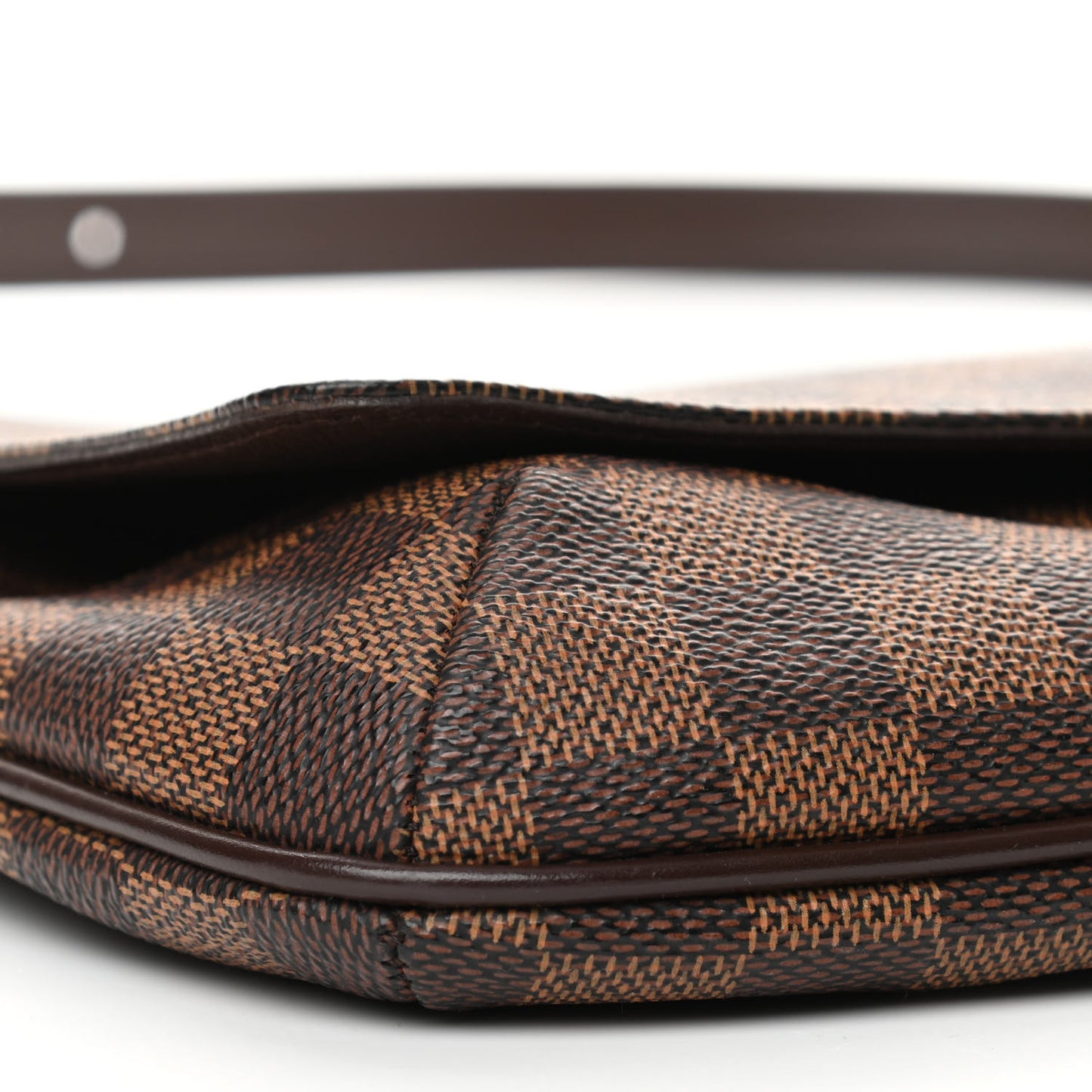 Damier Ebene Musette Tango
