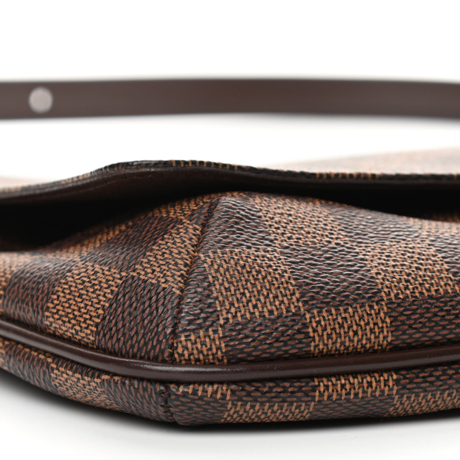 Louis Vuitton Damier Ebene Musette Tango 9 of 11