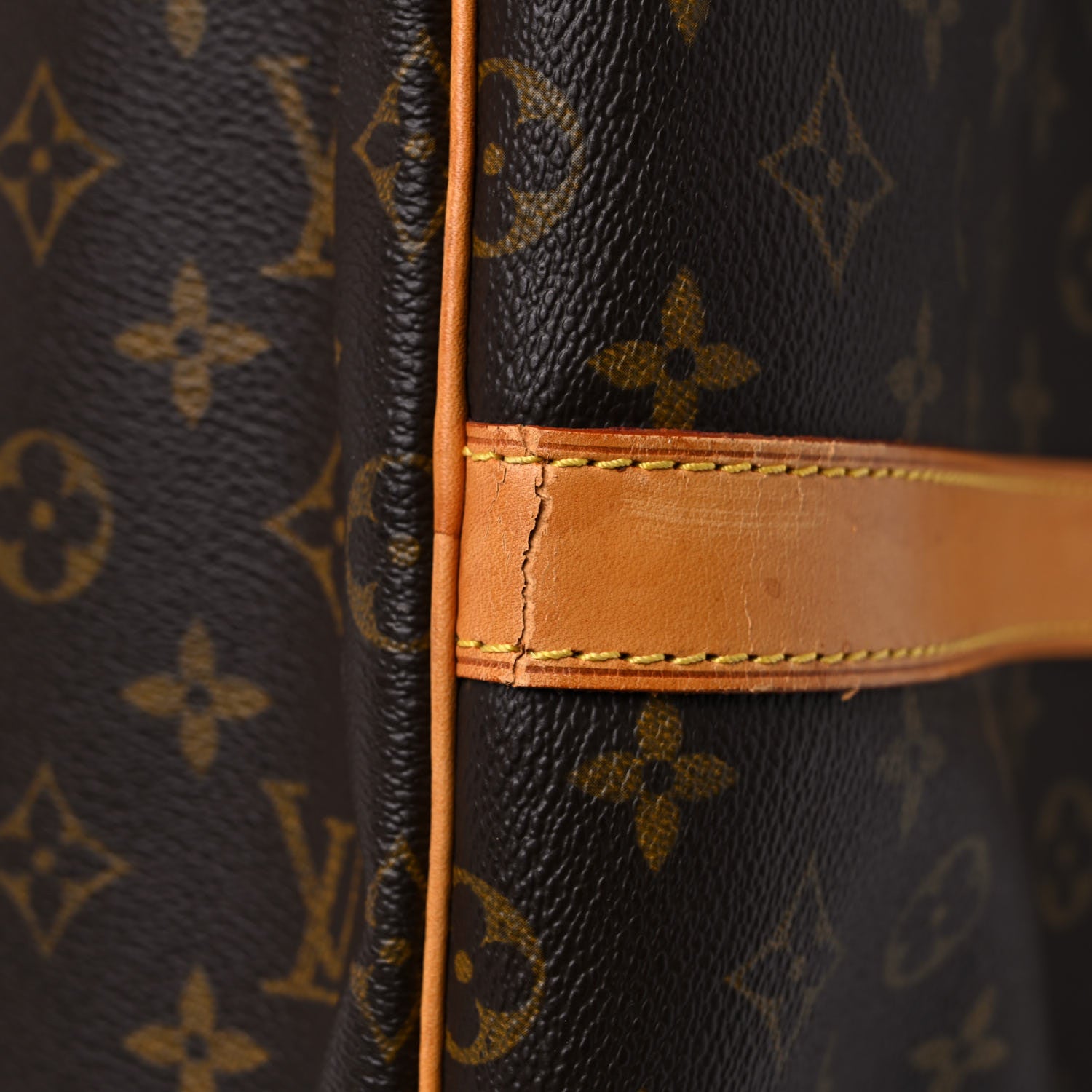 Louis Vuitton Monogram Keepall Bandouliere 55 17 of 30
