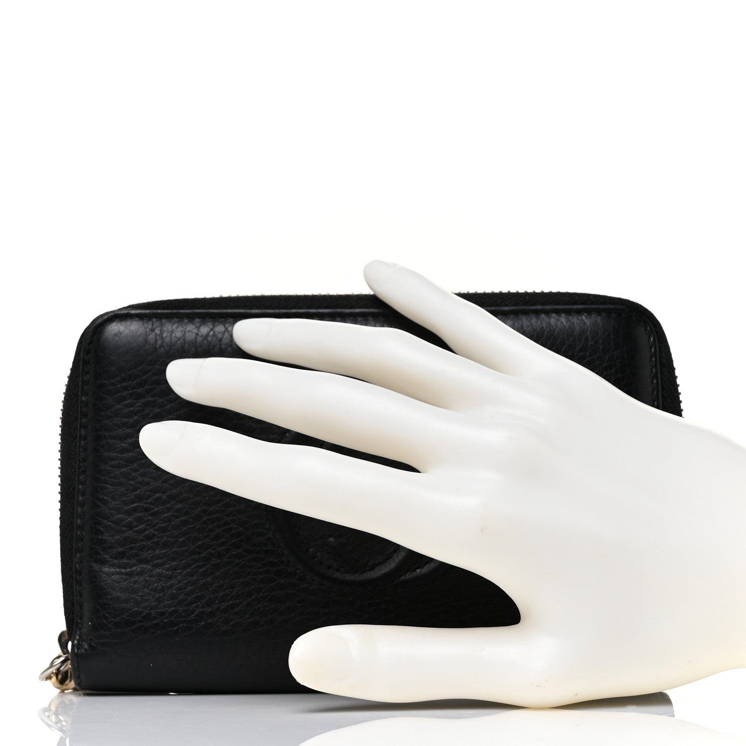 Gucci Pebbled Calfskin Medium Soho Zip Around Wallet Black 2 of 10