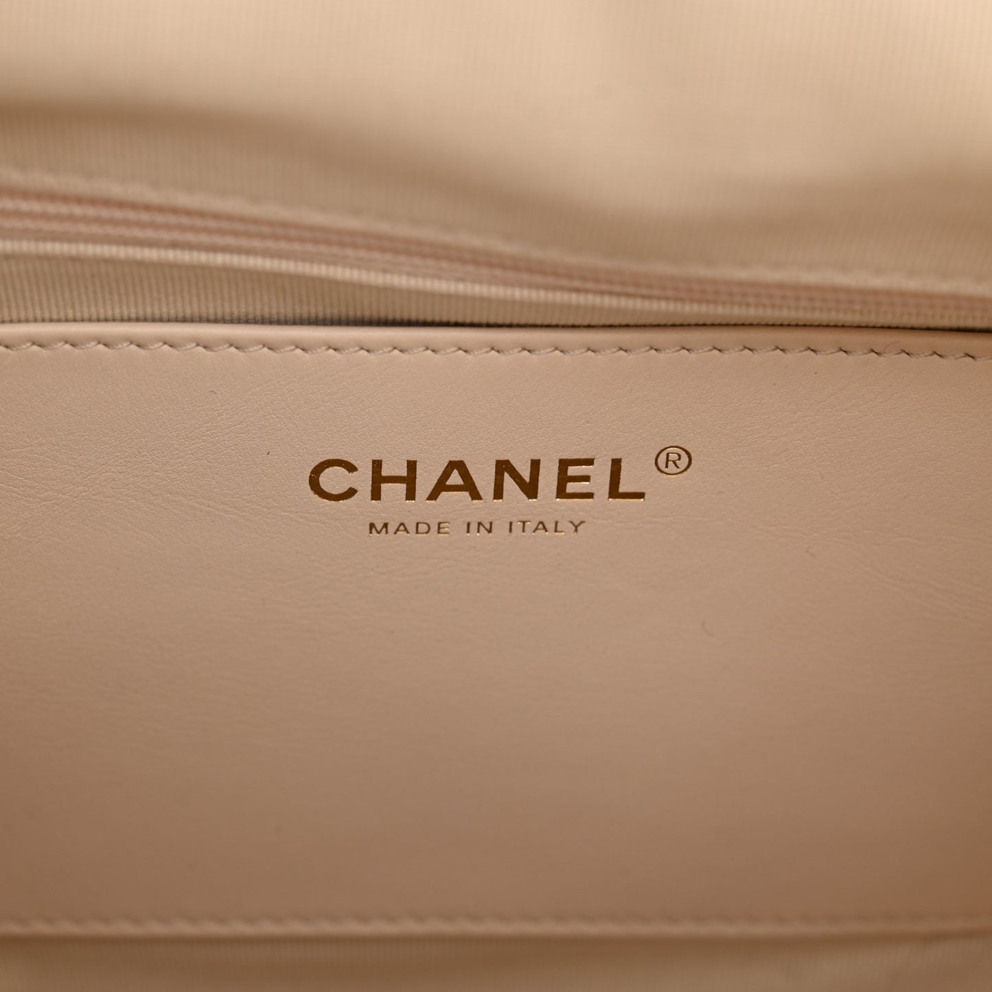 Calfskin Quilted Small Maxi Chain Hobo White