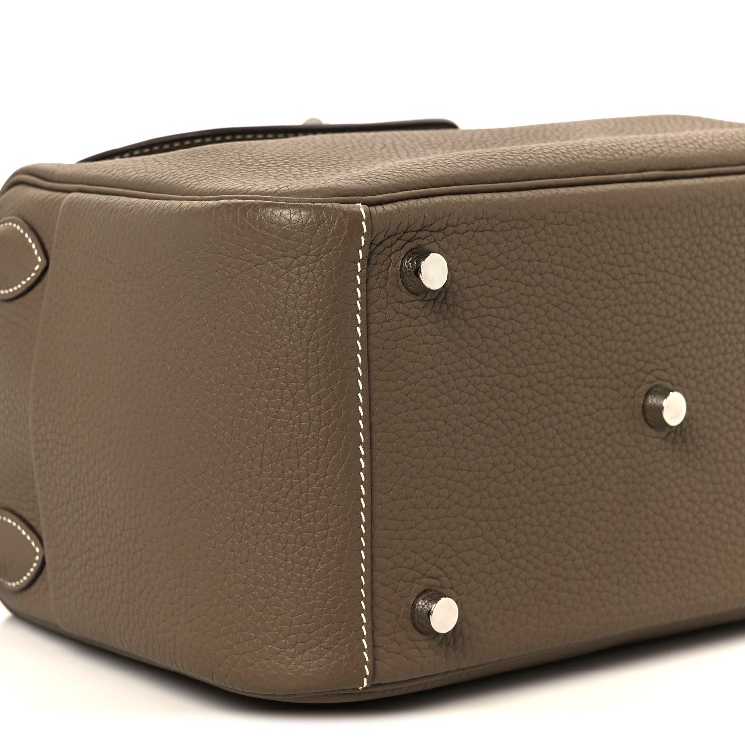 Hermes Taurillon Clemence Lindy 26 Etoupe 15 of 17
