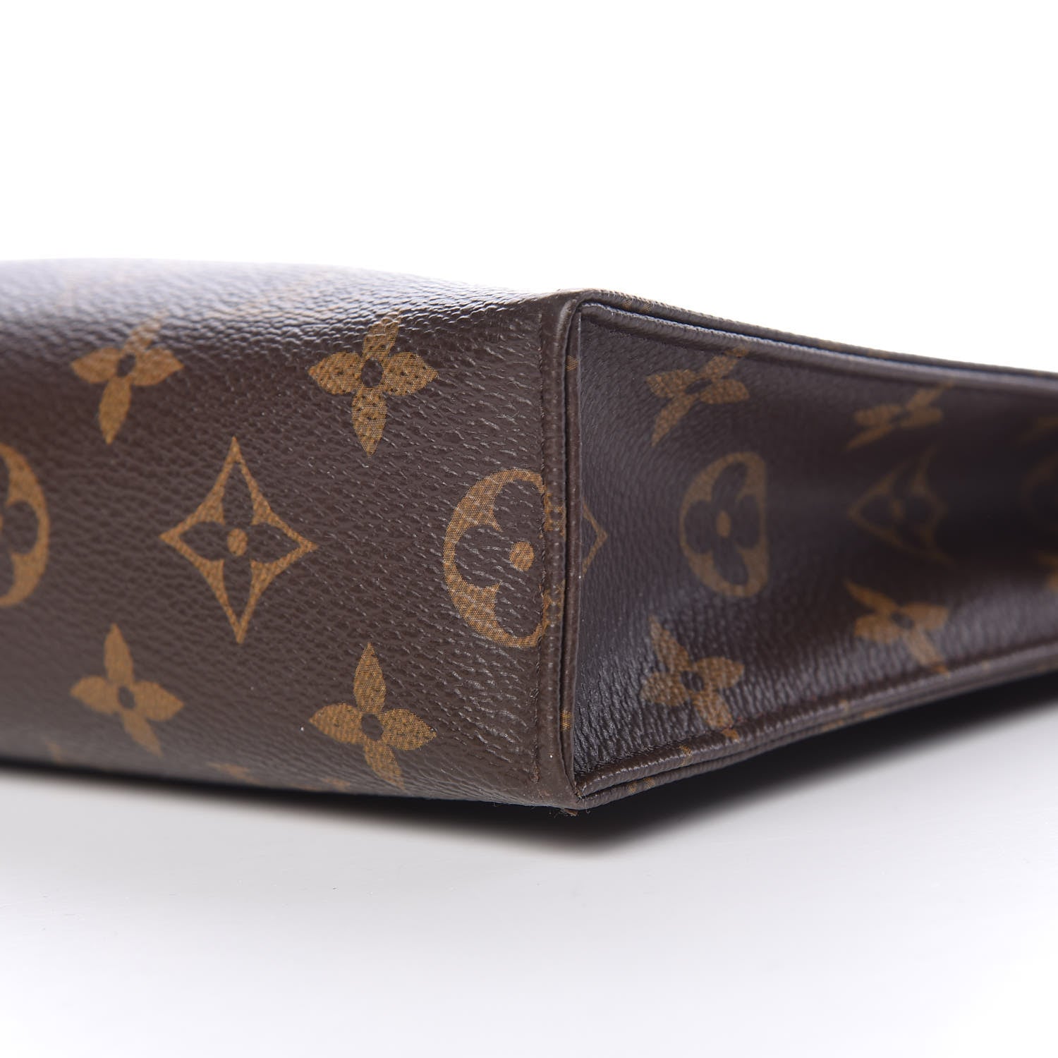Louis Vuitton Monogram Toiletry Pouch 26 14 of 17