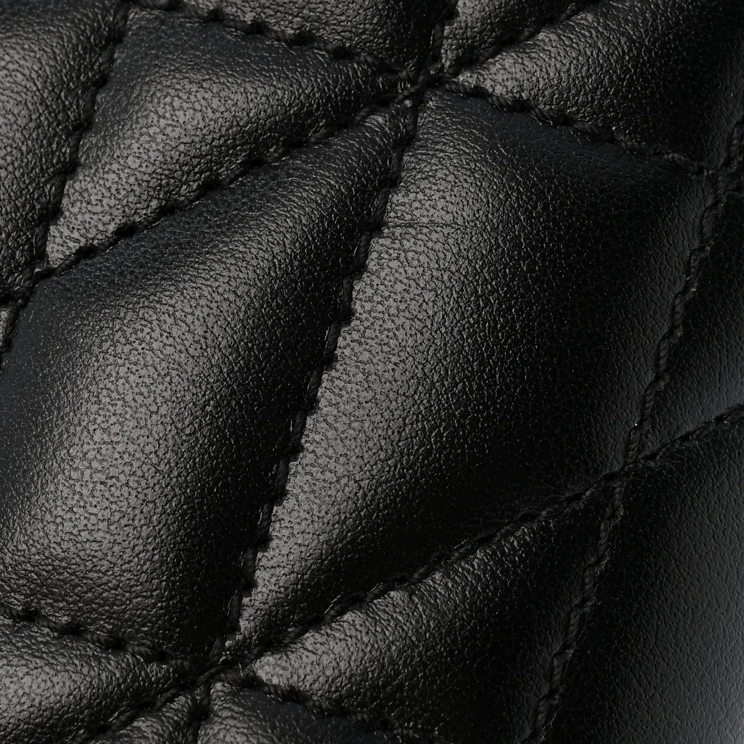 Calfskin Matelasse Aria GG Marmont Chain Wallet Black