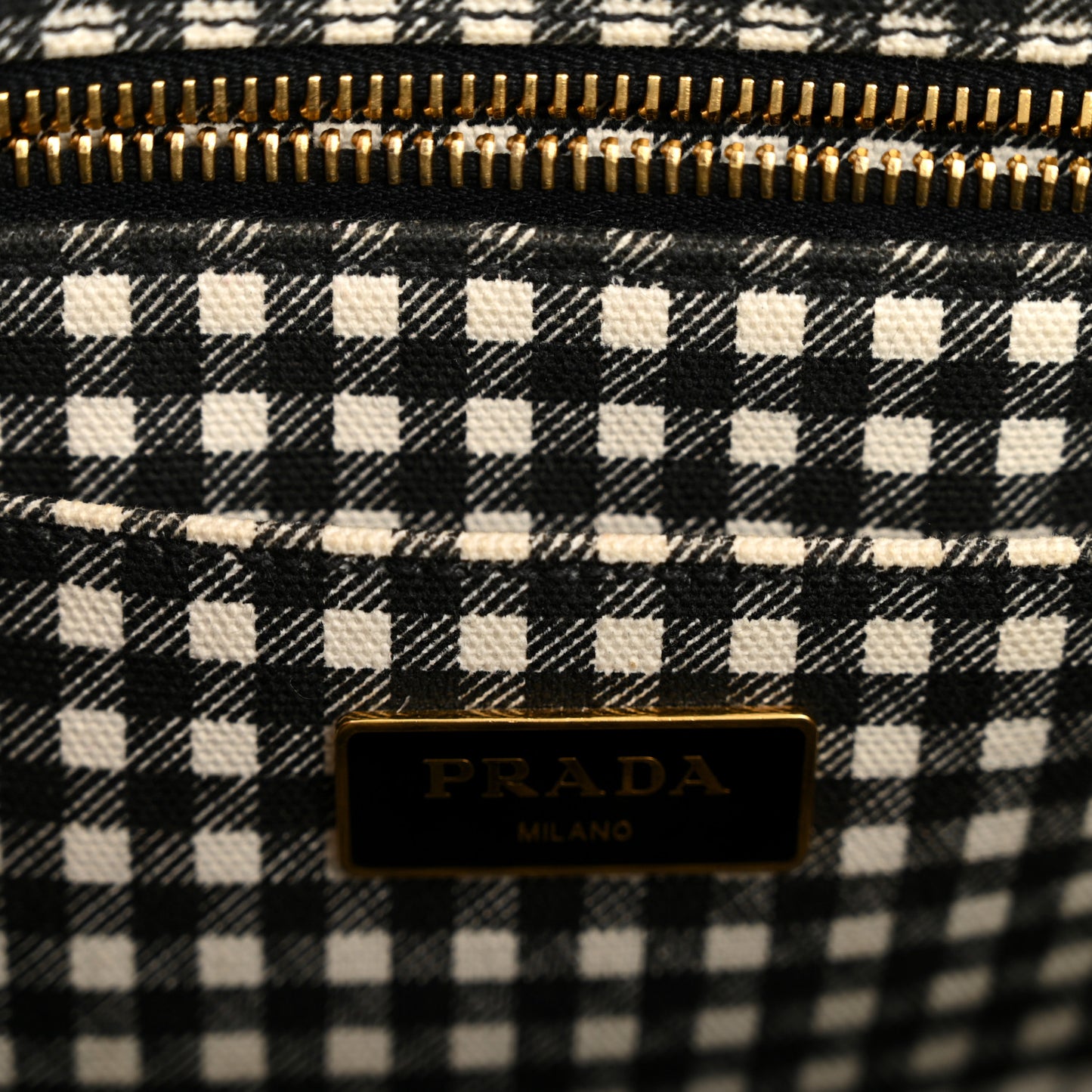 Canapa Small Logo Tote Black Talco