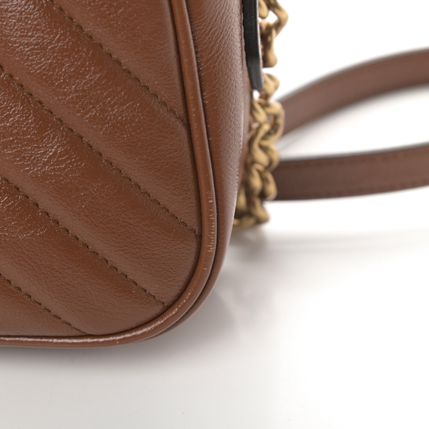 Gucci Glazed Calfskin Matelasse Diagonal Small GG Marmont Chain Shoulder Bag Cuir 11 of 11
