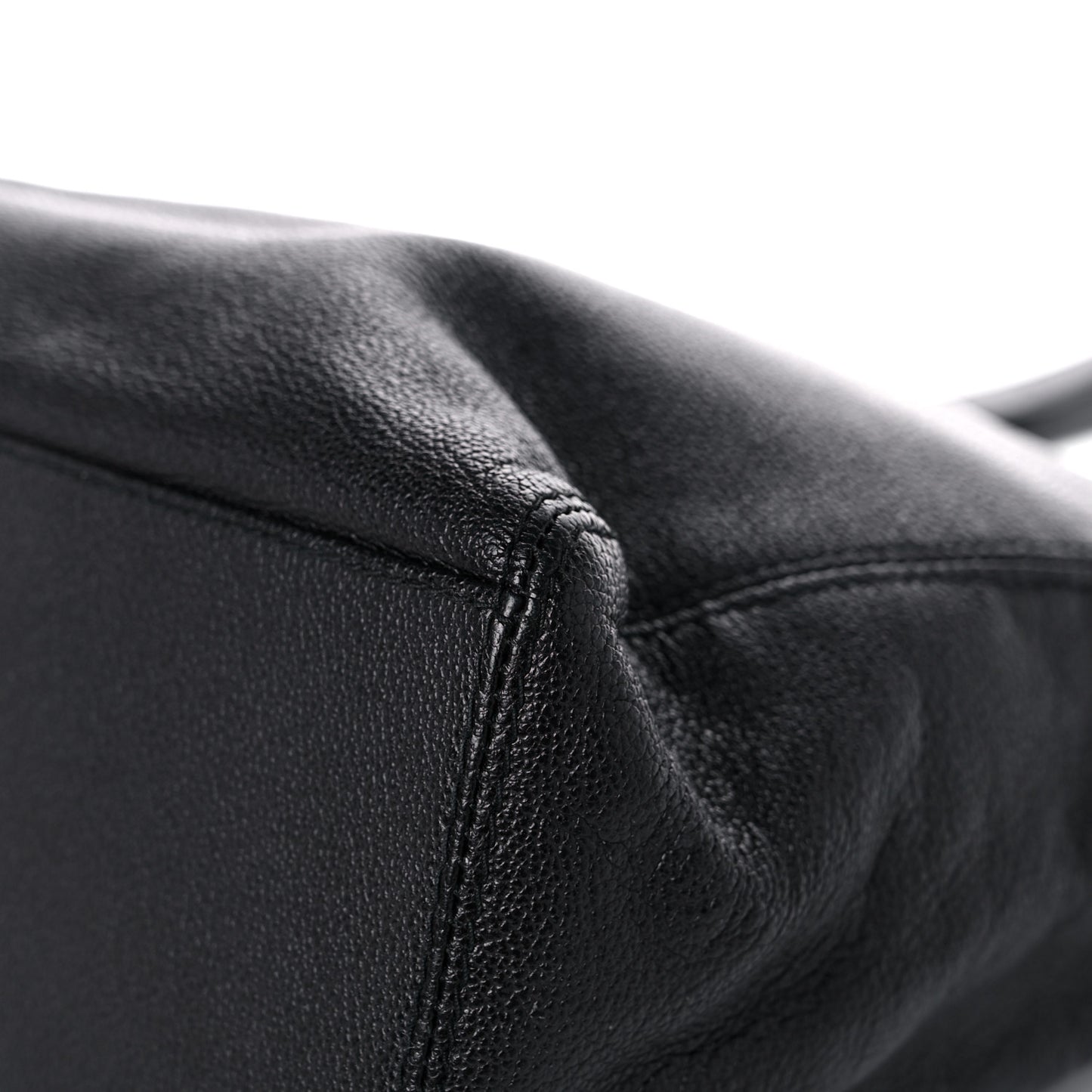 Caviar CC Tote Black