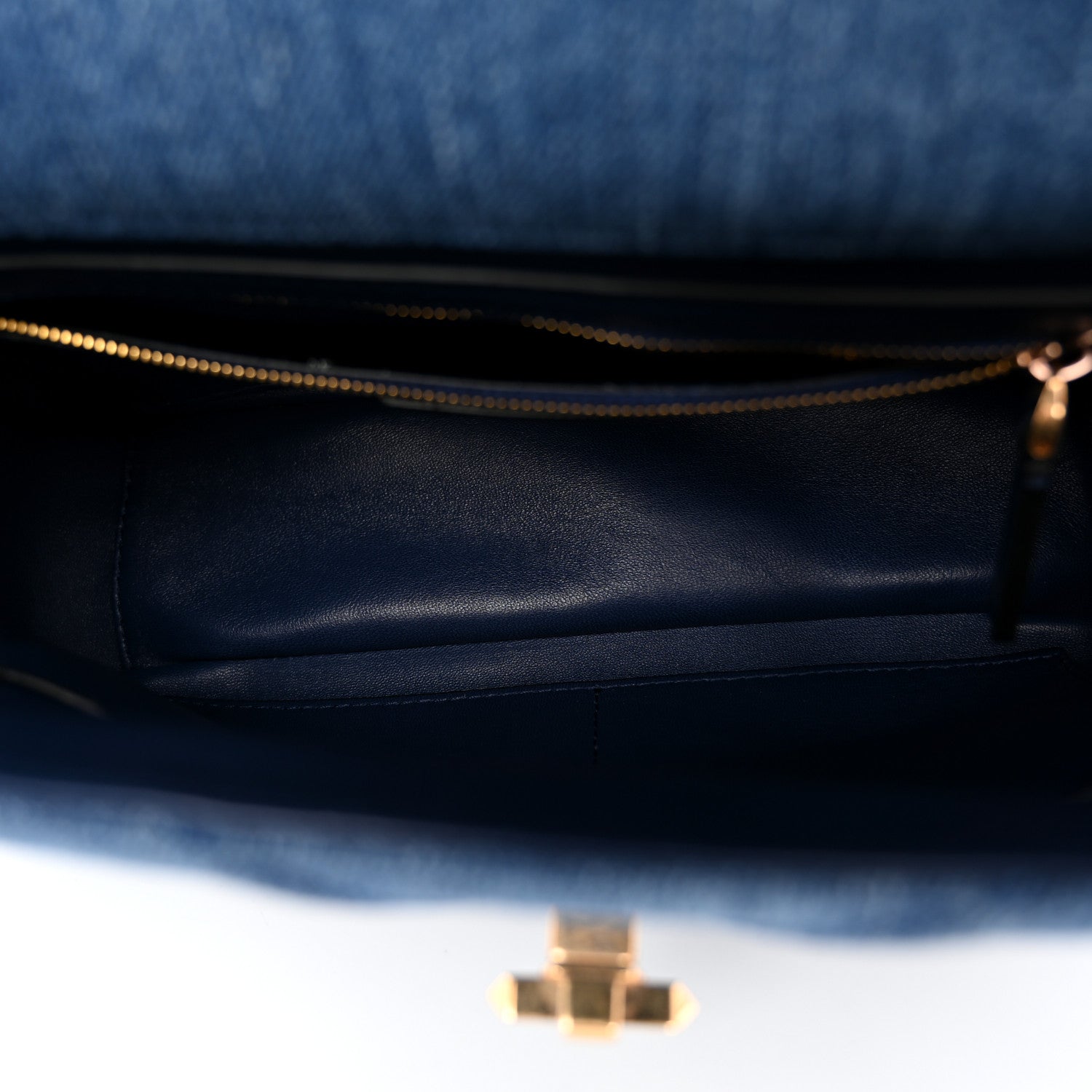 Valentino Garavani Denim Medium Roman Stud Shoulder Bag Light Denim Selleria 5 of 9