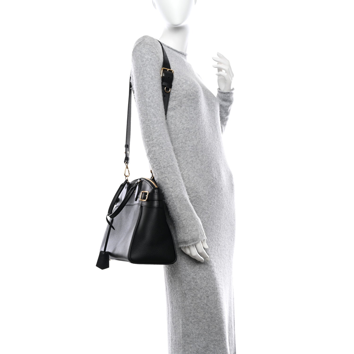 Louis Vuitton Taurillon Vendome MM Black 2 of 9