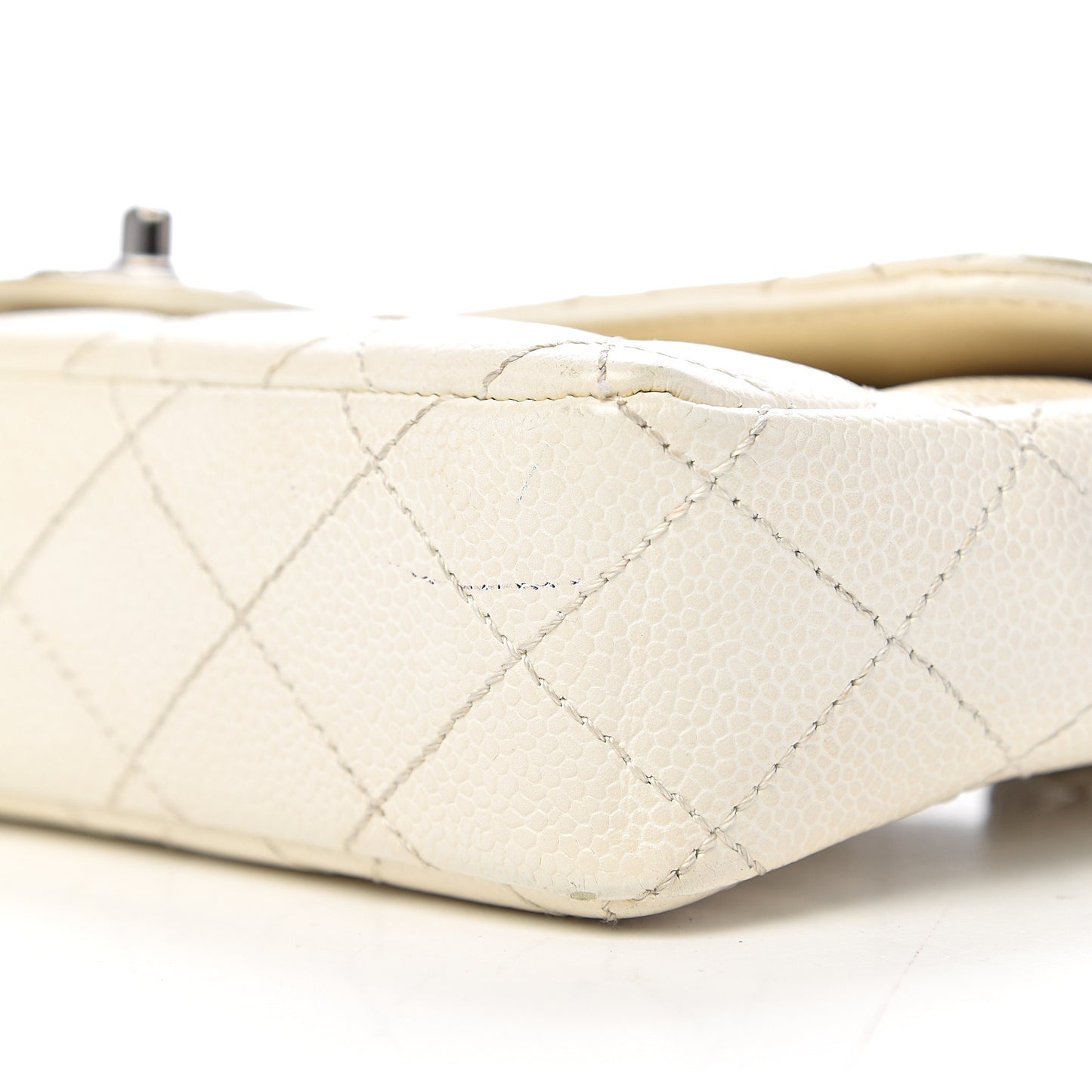 Caviar Quilted East West Flap White