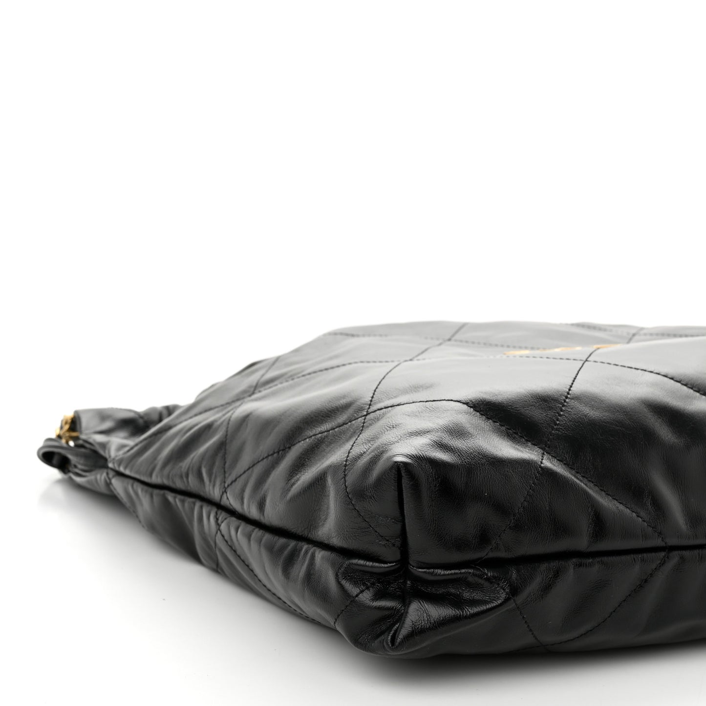 Shiny Calfskin Quilted Chanel 22 Black