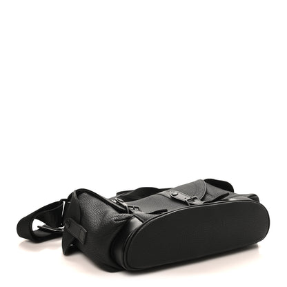 Louis Vuitton Taurillon Christopher Messenger Black 4 of 9