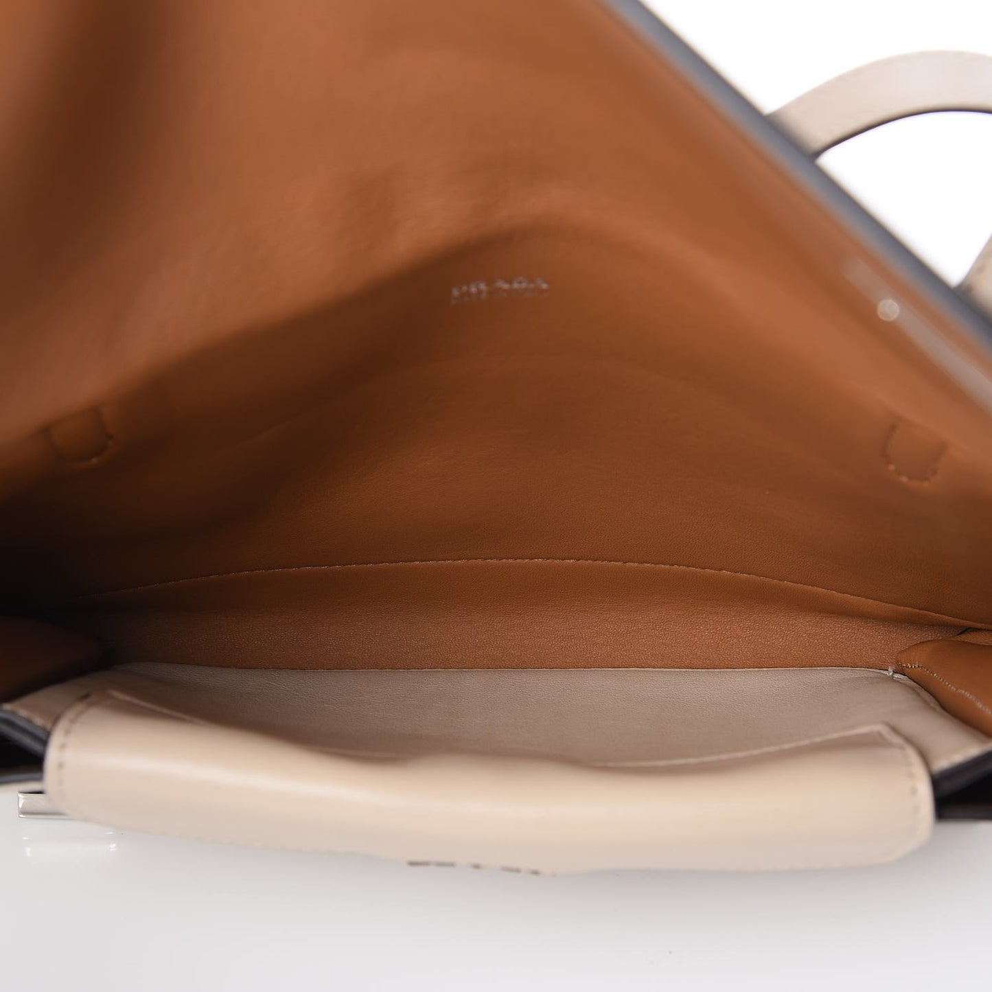 Vitello Soft Bi-Color Double Shoulder Bag Sabbia Caramel