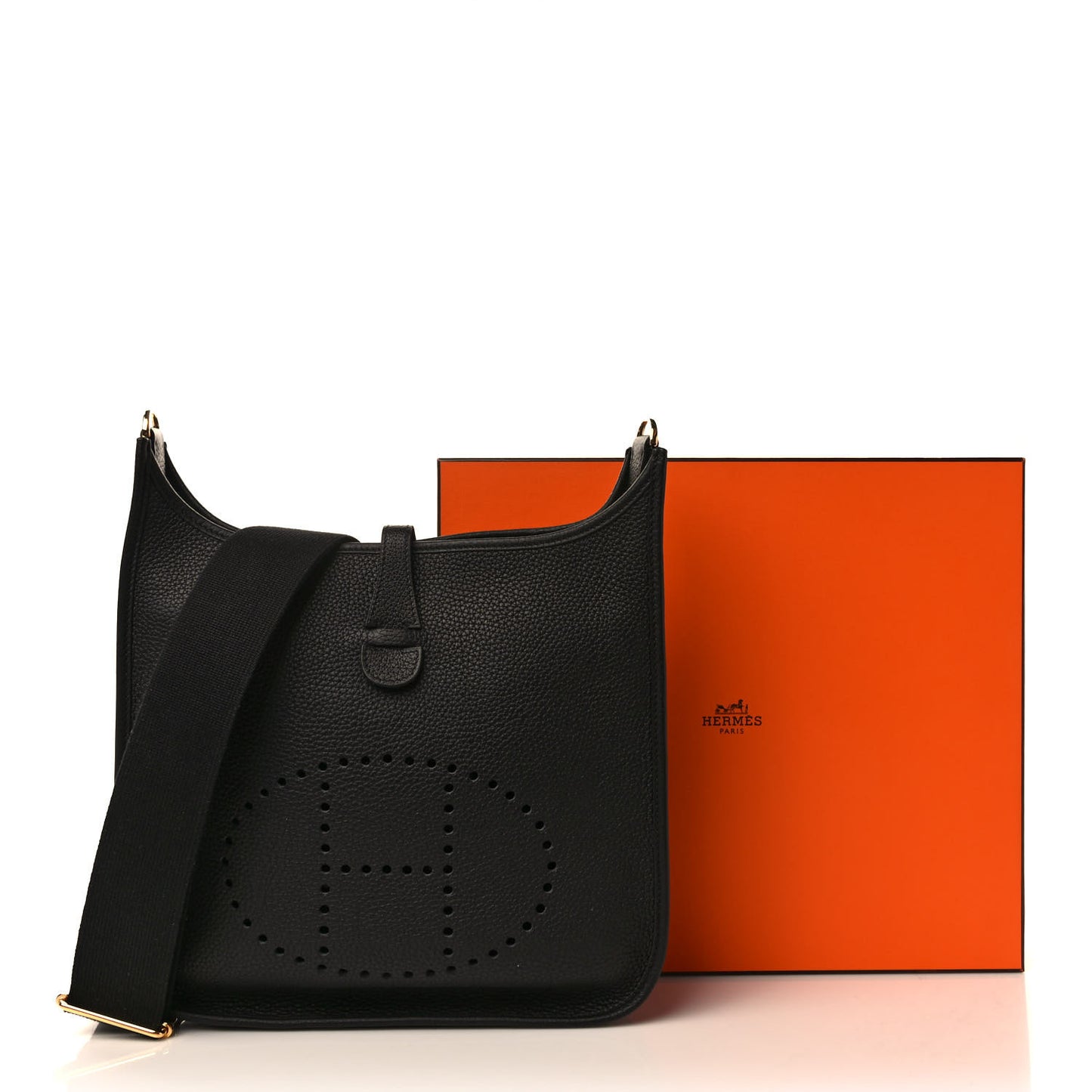 Taurillon Clemence Evelyne III PM Black
