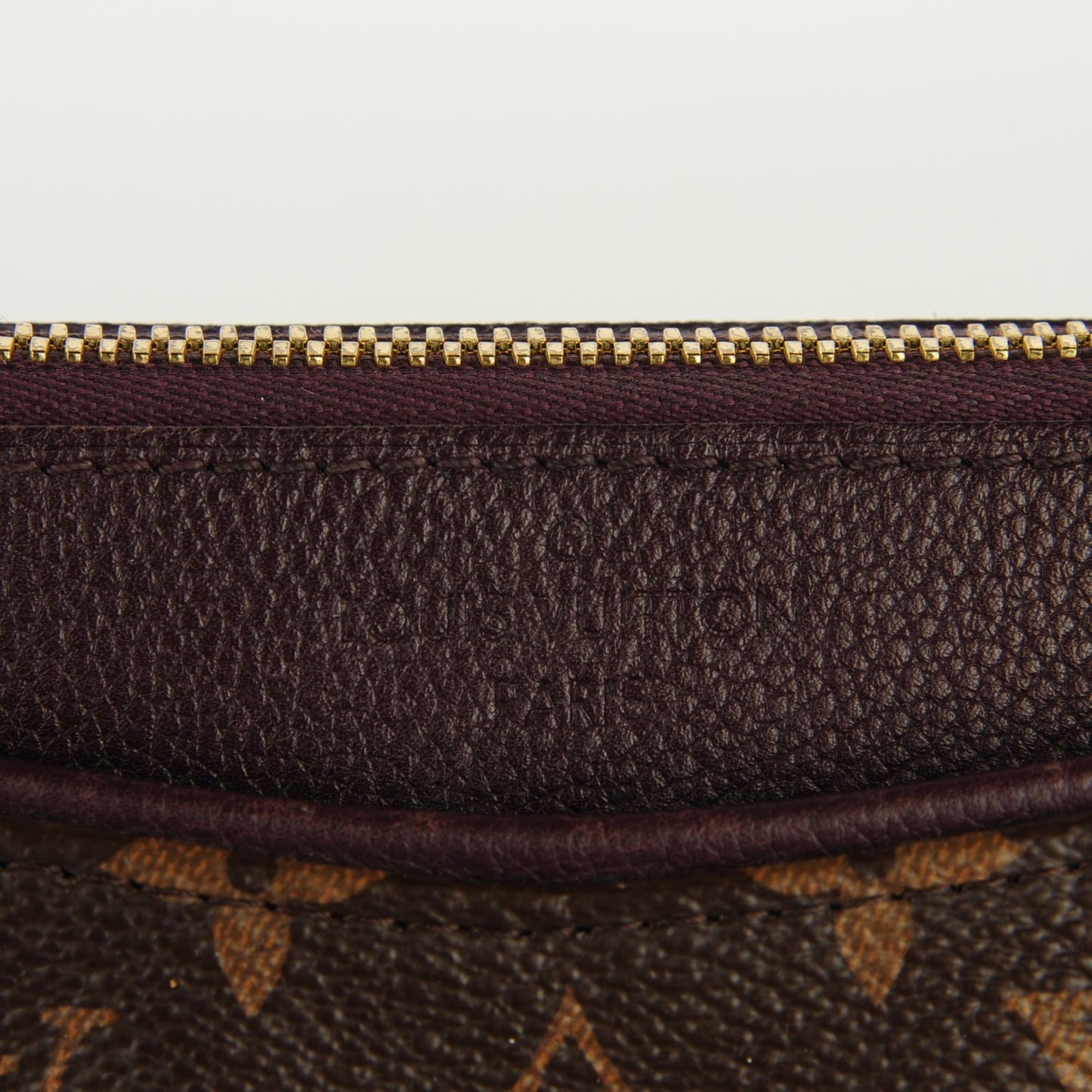 Monogram Pallas Quetsche