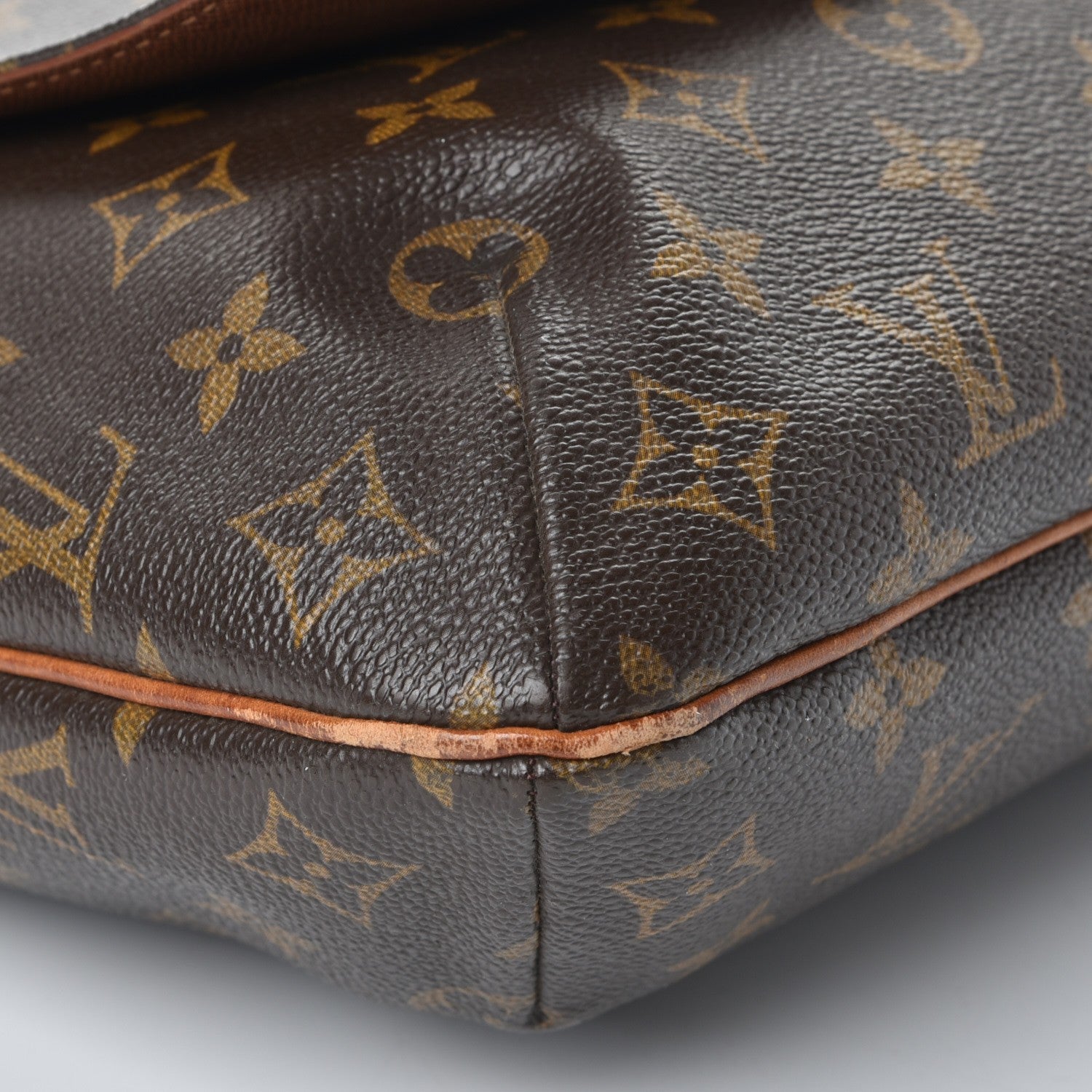 Louis Vuitton Monogram Musette GM 12 of 15