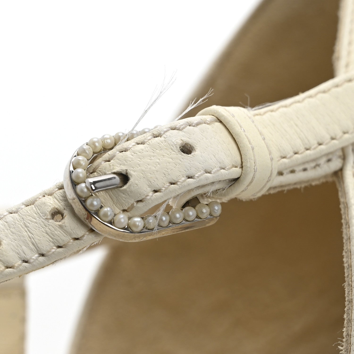 Chanel Lambskin Grosgrain Pearl Slingbacks 38.5 White Black 9 of 11