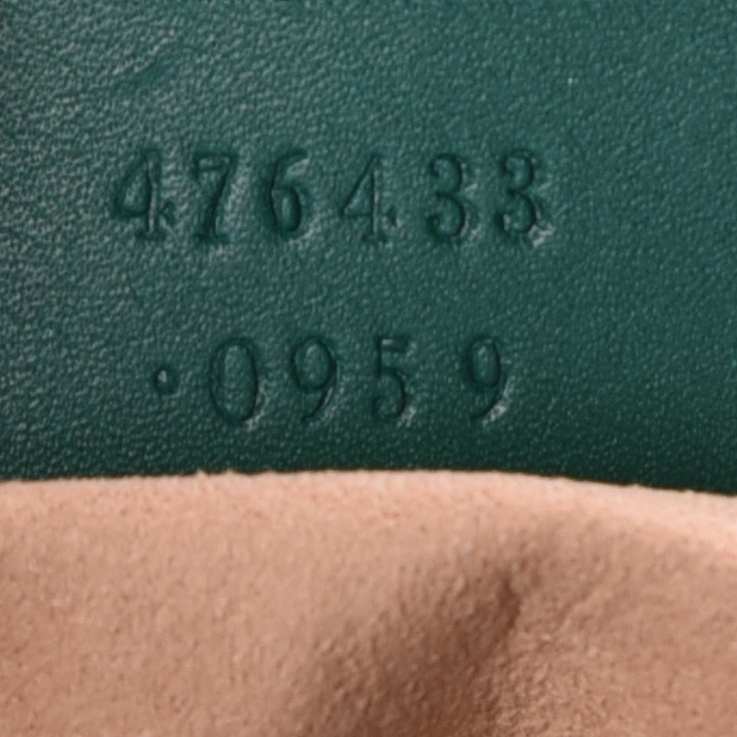 Calfskin Matelasse Super Mini GG Marmont Shoulder Bag Emerald Green