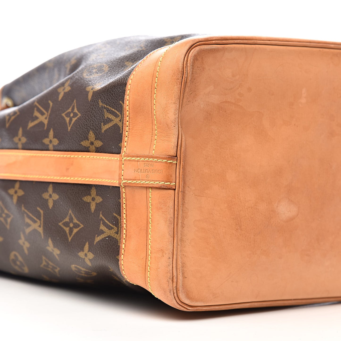 Monogram Noe