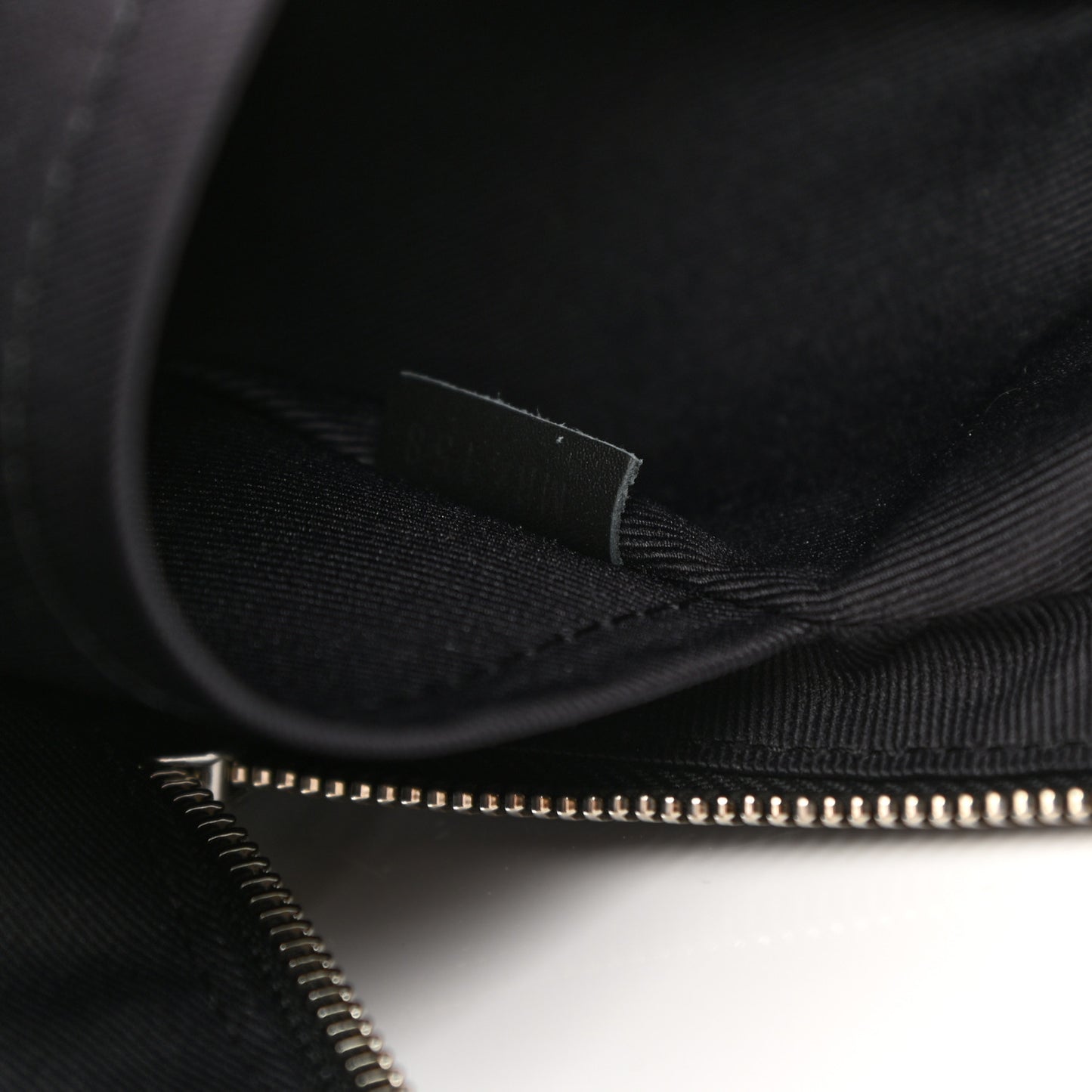 Damier Infini Avenue Sling Bag Onyx