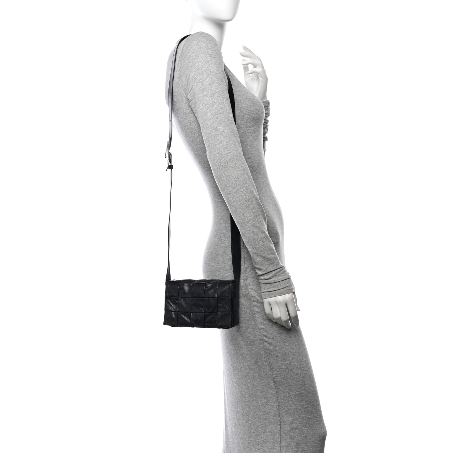Paper Calfskin Maxi Intreccio Small Cassette Crossbody Bag Black