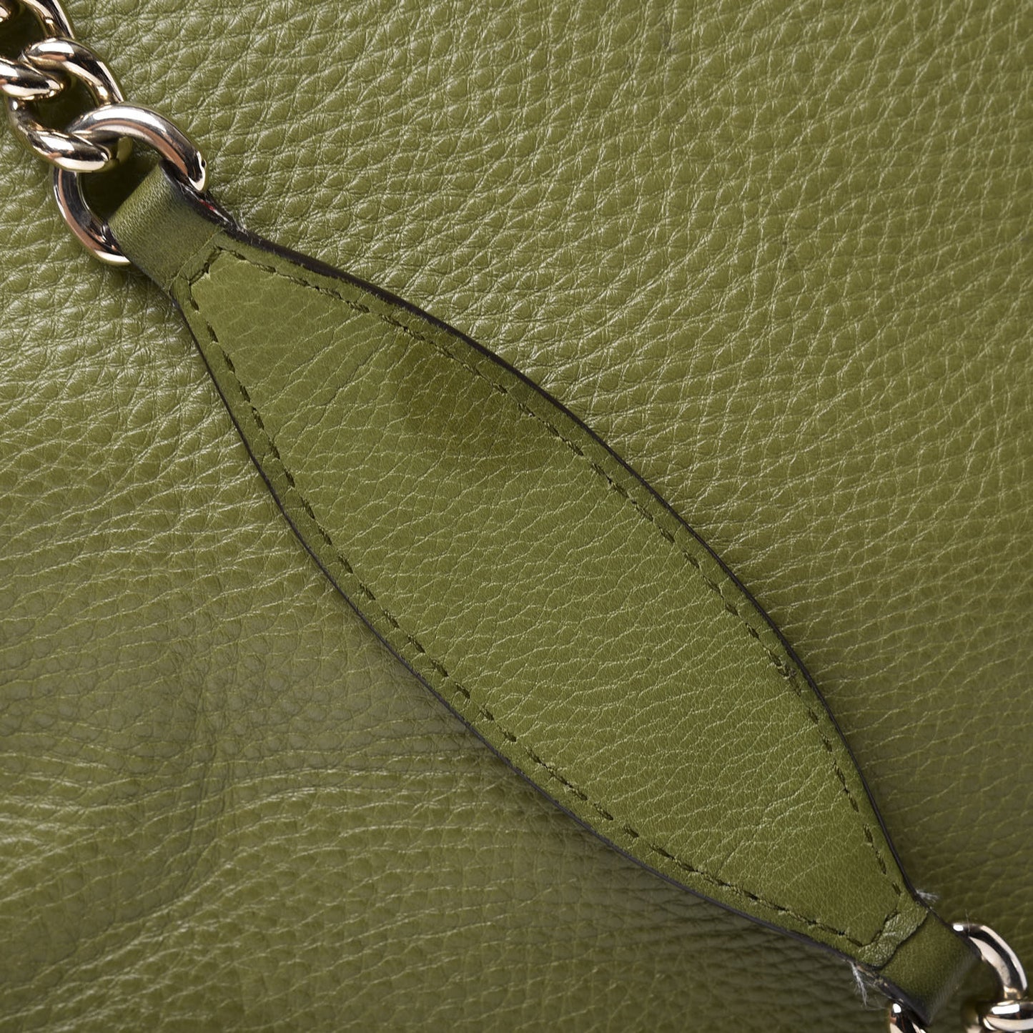 Pebbled Calfskin Medium Soho Chain Hobo Green