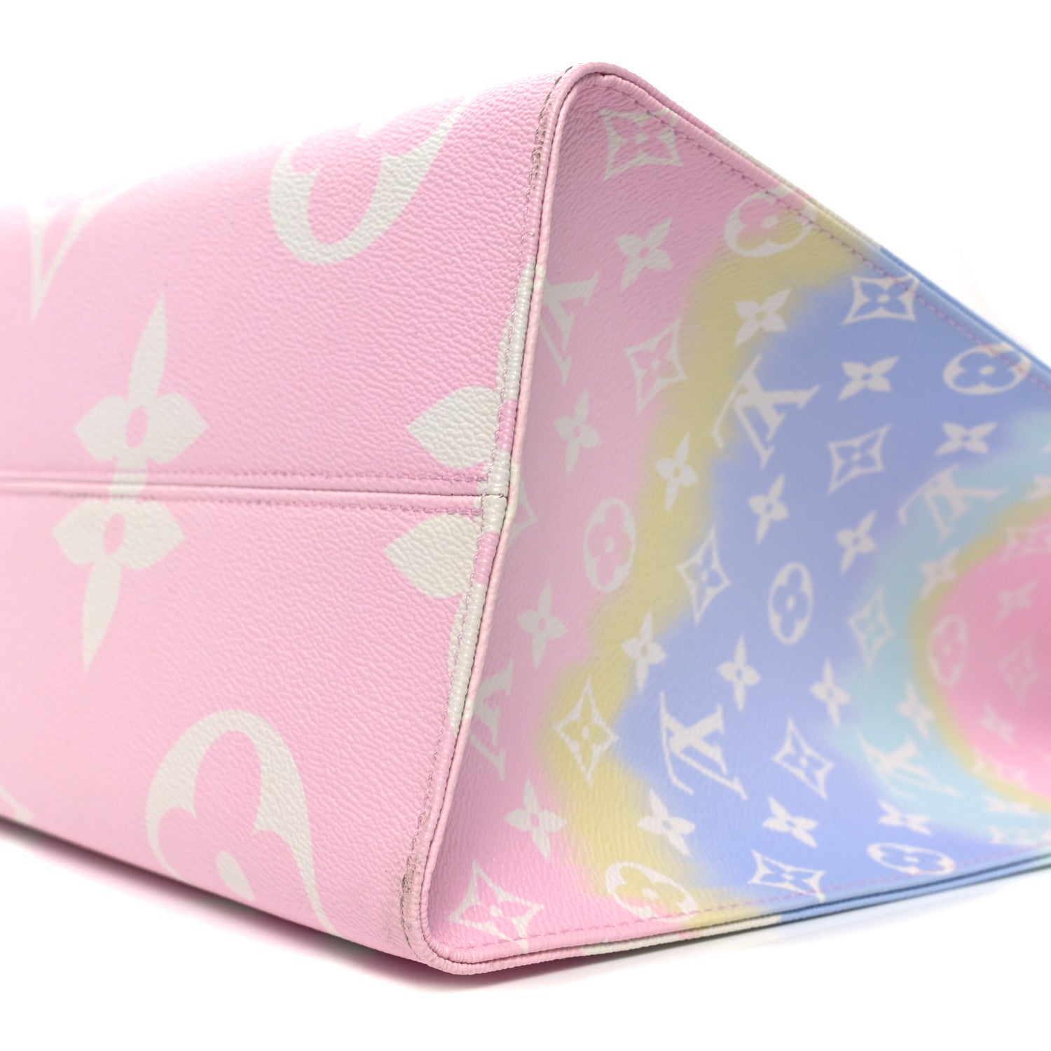 Louis Vuitton Monogram Escale Onthego GM Pastel Pastel 9 of 9